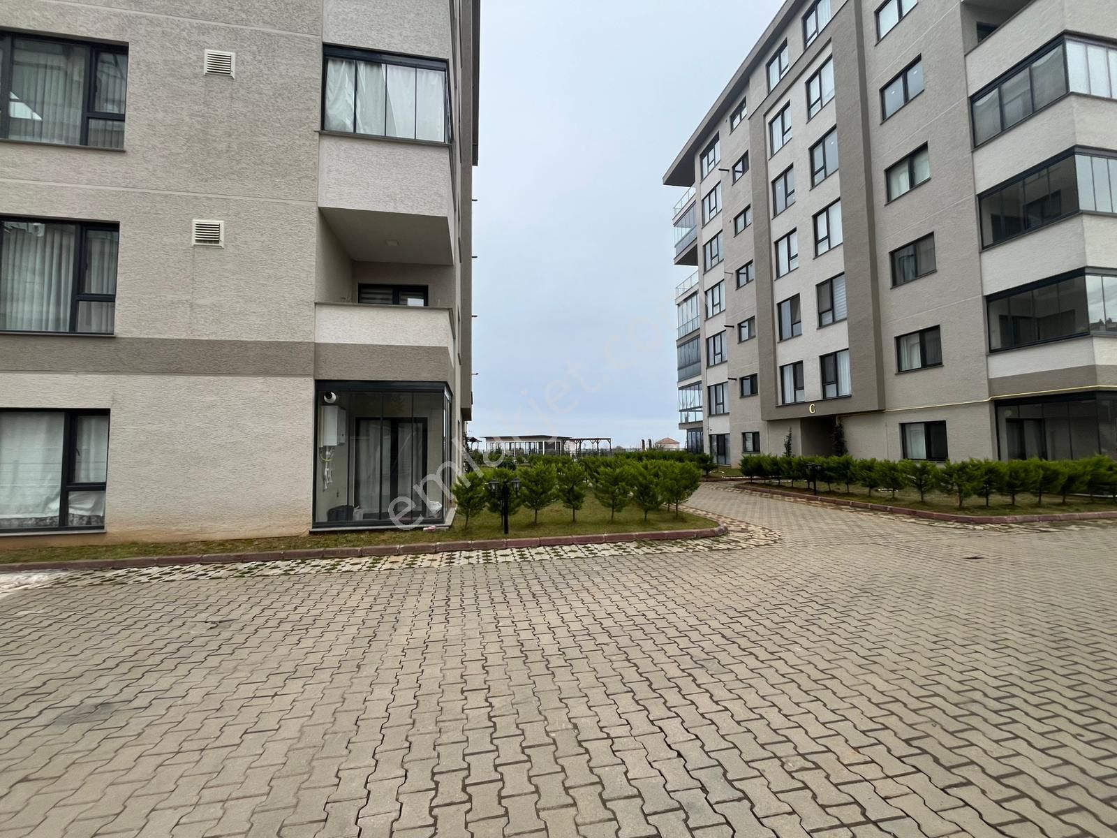 Trabzon Yalıncak Nadir Kent Sitesi Bahçe Katı 2+1 Satılık Daire - Görsel 12