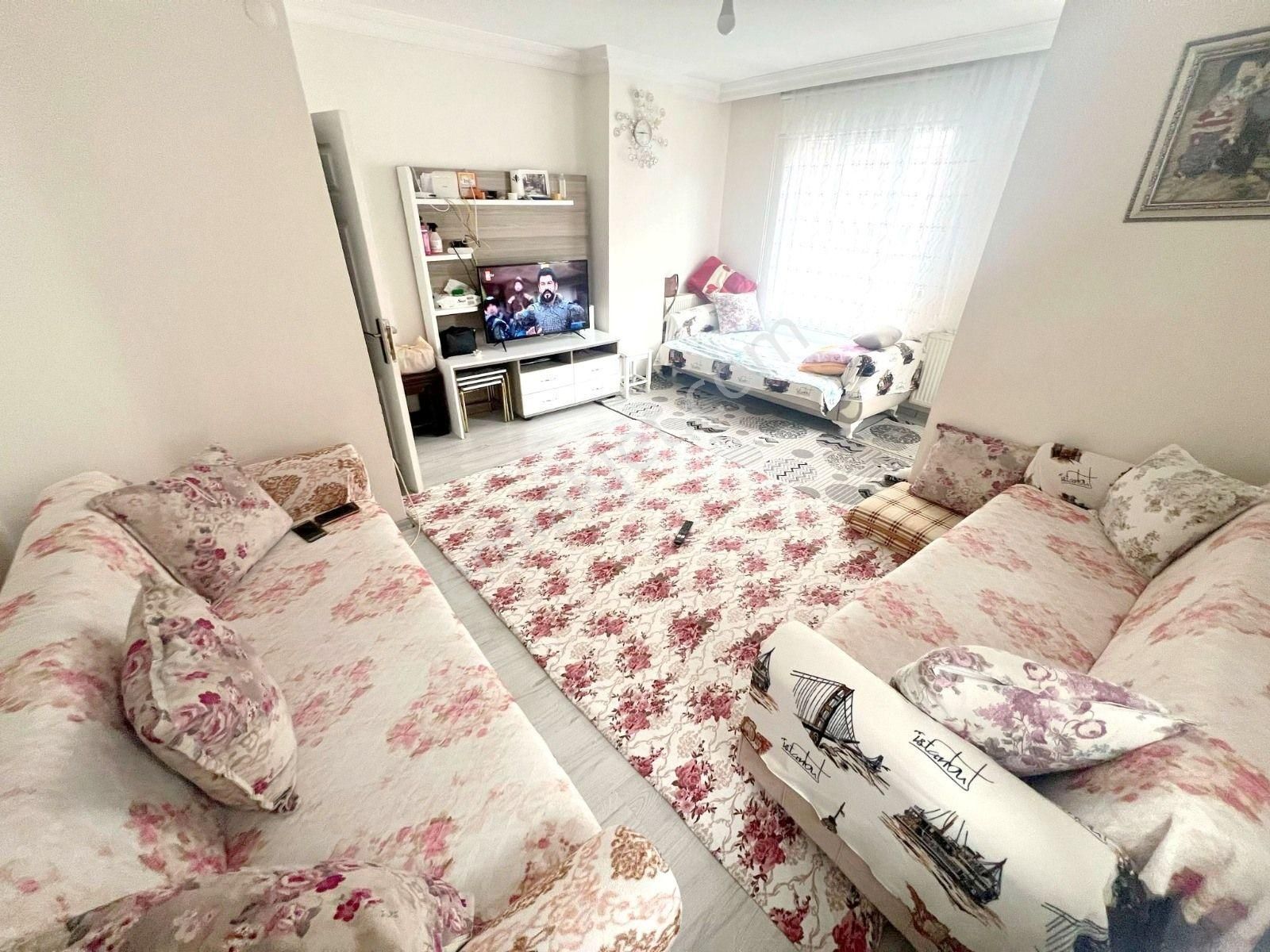 Fatih Emlaktan Mevlana Cami Yakını Satılık 3+1 Ferah Dubleks - Görsel 3