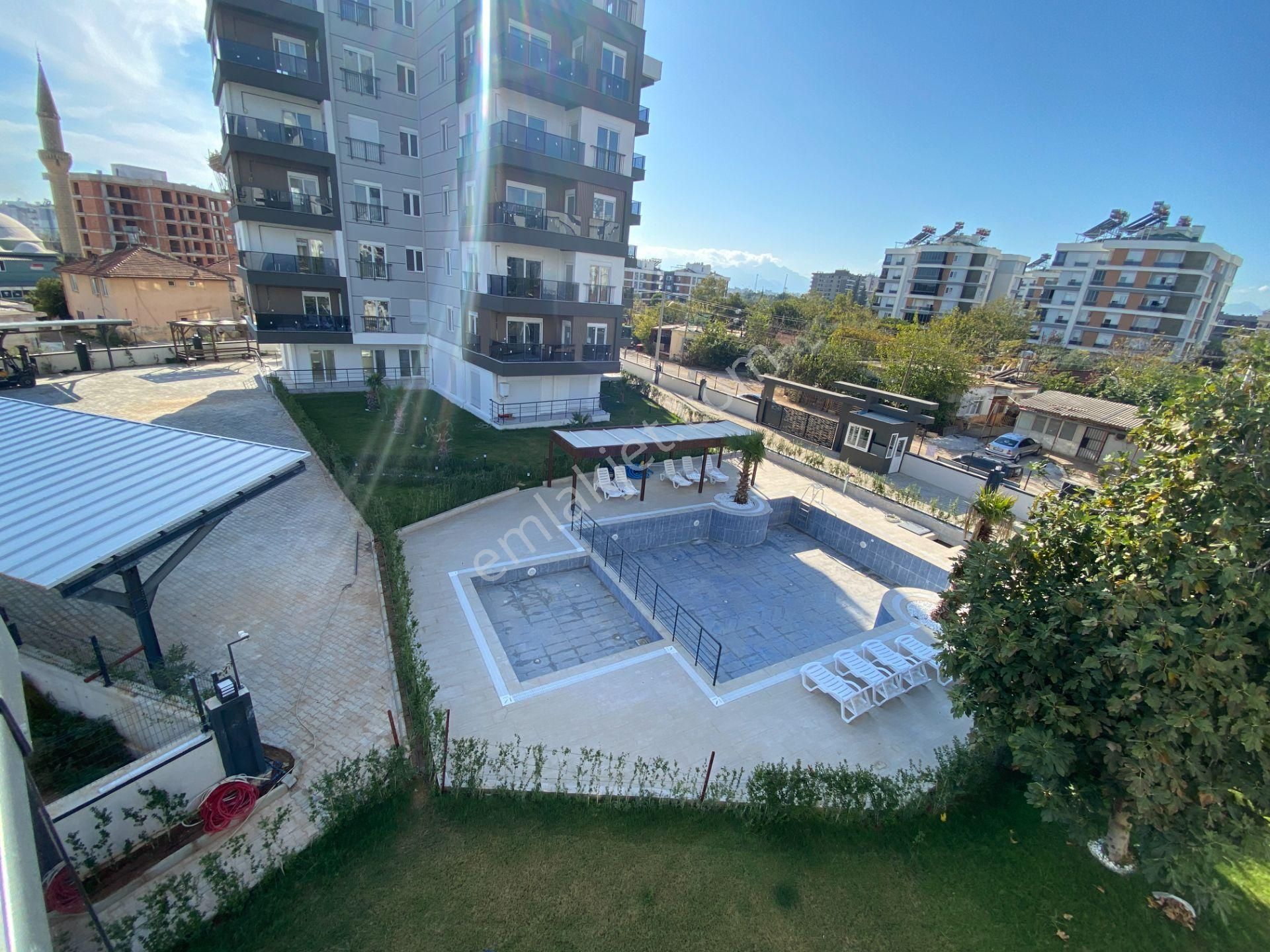 Göksu Mah. Site İçerisinde Cepheleri Açık 2+1 Daire