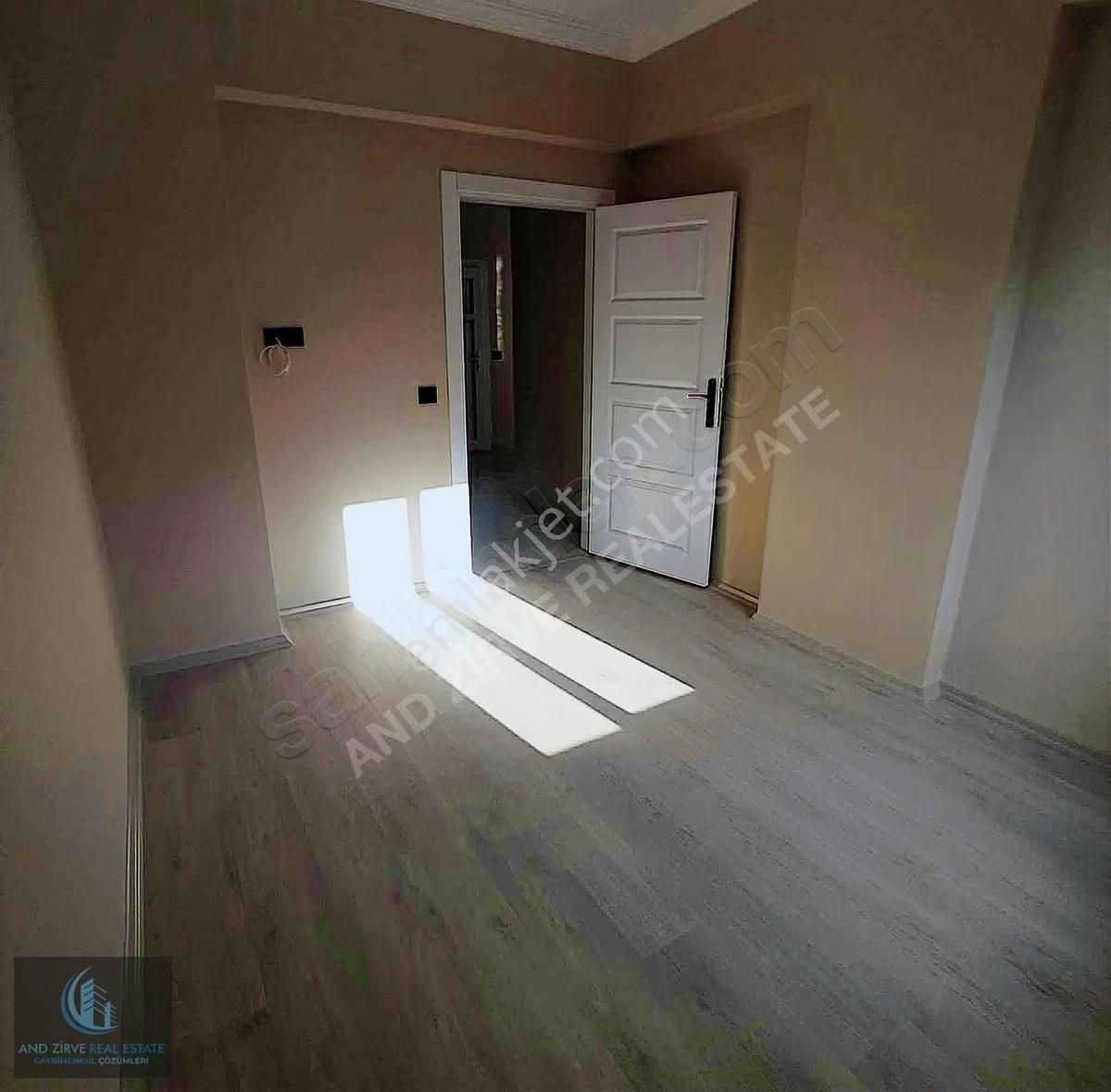 Mersin Yenişehir Gazi Mah.muğdat Cami Vivarı 3+1 - Görsel 23