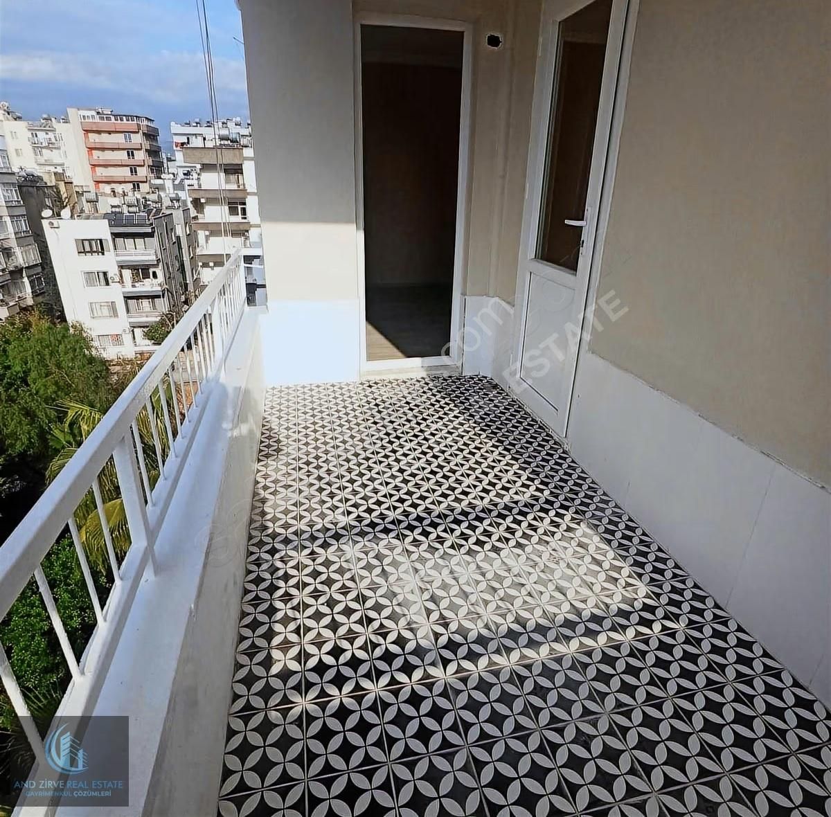 Mersin Yenişehir Gazi Mah.muğdat Cami Vivarı 3+1 - Görsel 6