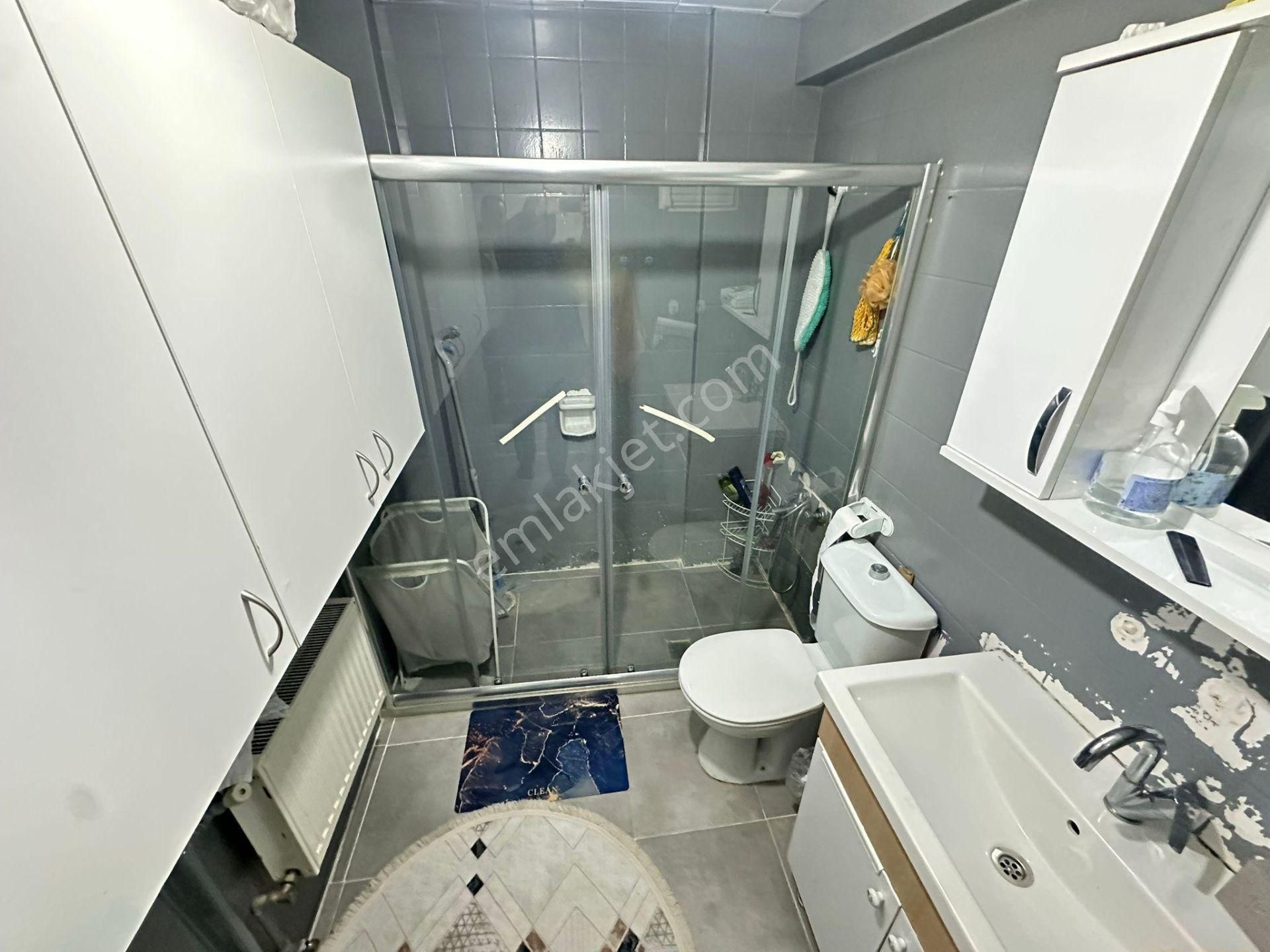 Yunus Emre Cad . Gata Hast. Yakını Orta Kat 3+1 Ön Cephe - Görsel 21