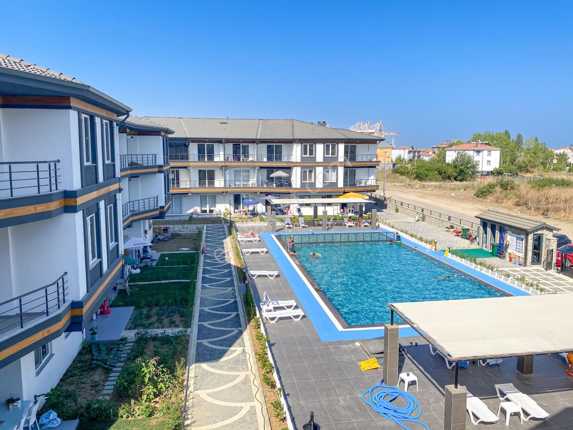 Kumbağ Havuzlu Sitede Denize Yakın Satılık Lüks 2+1 Daireler - Görsel 22