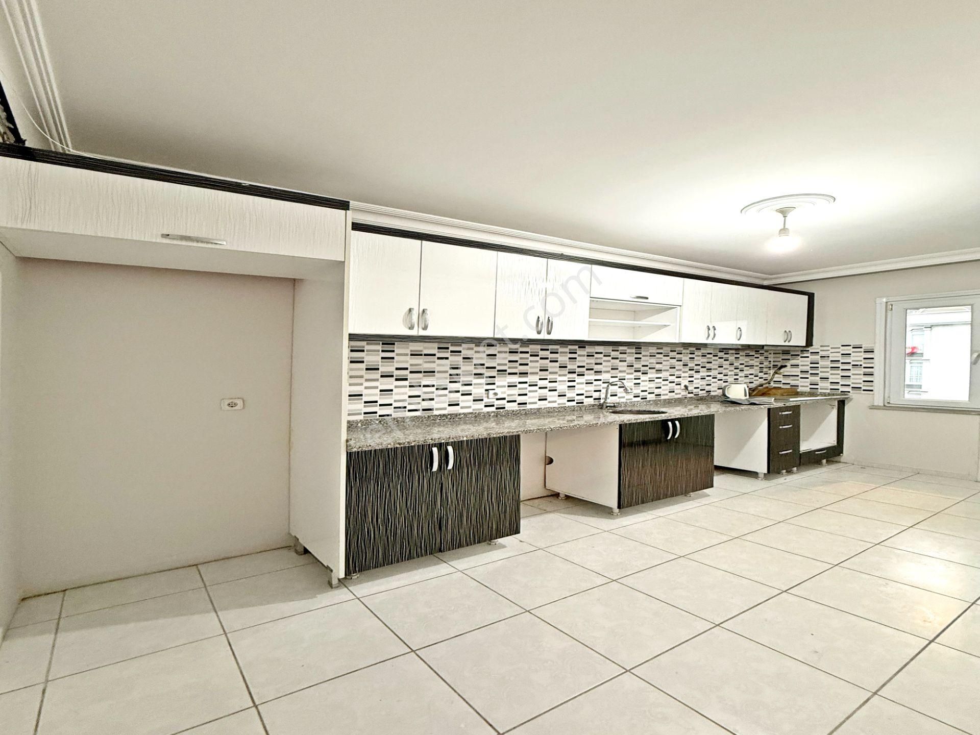 Yakuplu'da Diş Hastanesine Yakın Geniş 3+1 Kiralık Ara Kat Daire - Görsel 8