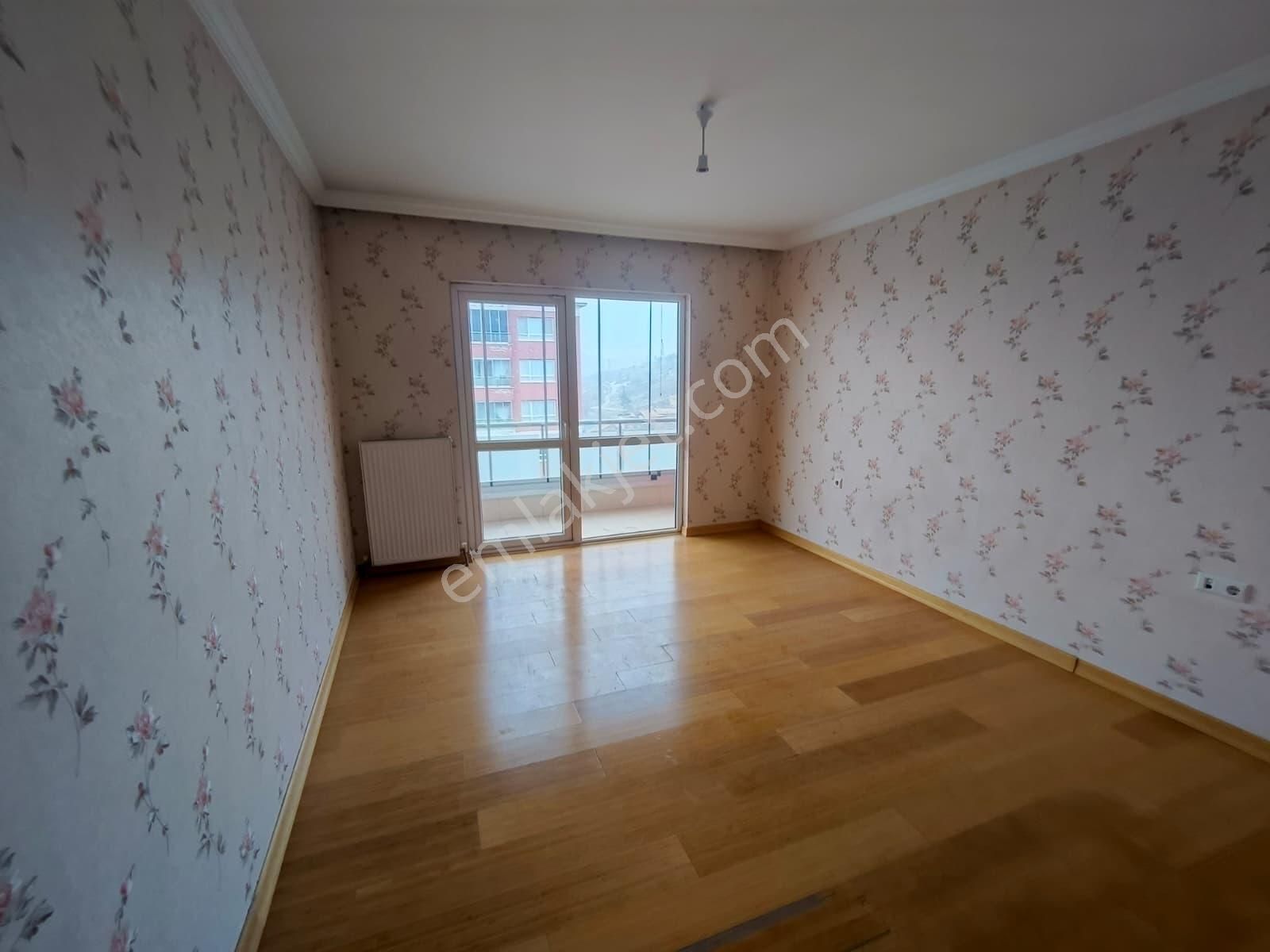 Şehrin En Merkezi Konumun Da Güvenlikli Site De 3+1 Daire Fırst - Görsel 17