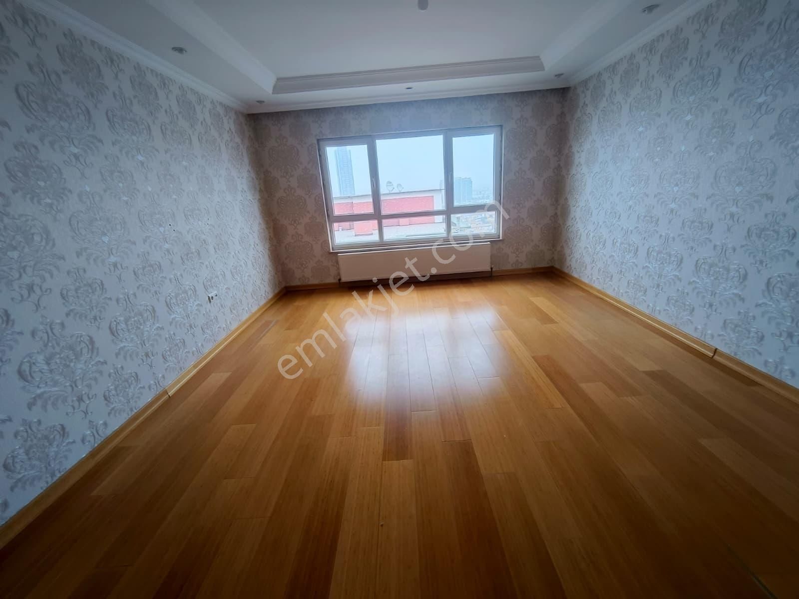 Şehrin En Merkezi Konumun Da Güvenlikli Site De 3+1 Daire Fırst - Görsel 25