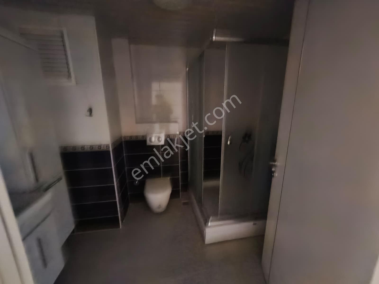 Şehrin En Merkezi Konumun Da Güvenlikli Site De 3+1 Daire Fırst - Görsel 14