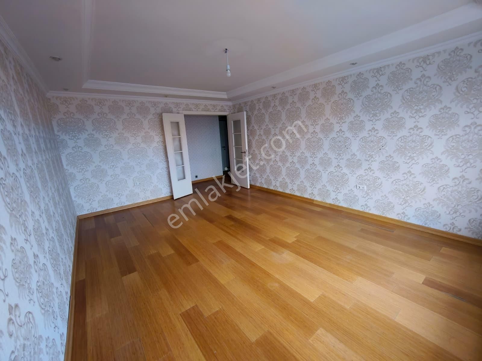 Şehrin En Merkezi Konumun Da Güvenlikli Site De 3+1 Daire Fırst - Görsel 12