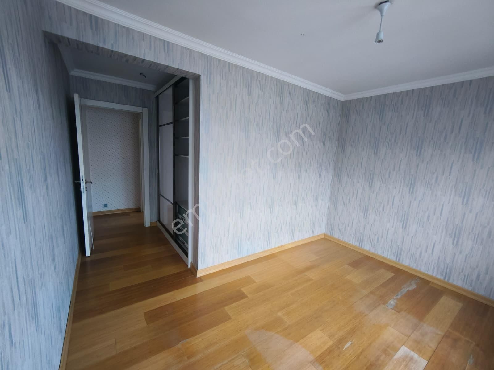 Şehrin En Merkezi Konumun Da Güvenlikli Site De 3+1 Daire Fırst - Görsel 29