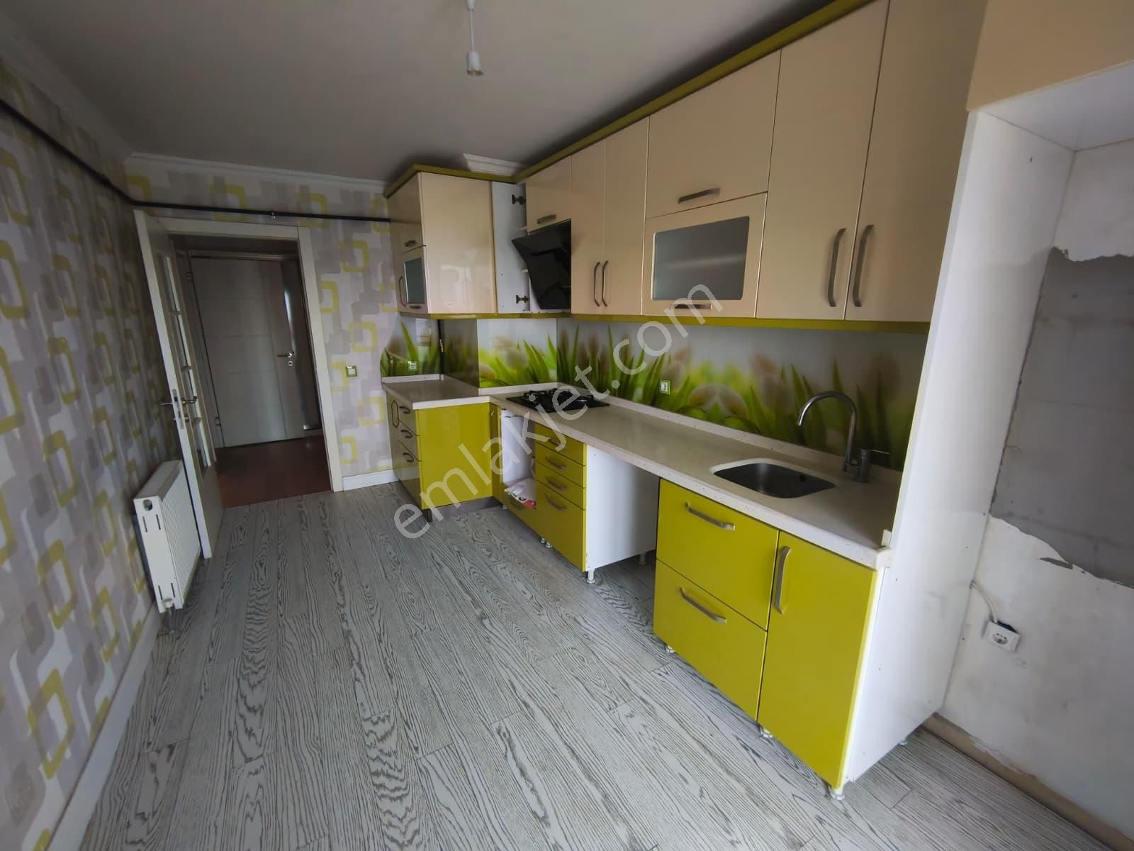 Şehrin En Merkezi Konumun Da Güvenlikli Site De 3+1 Daire Fırst - Görsel 6