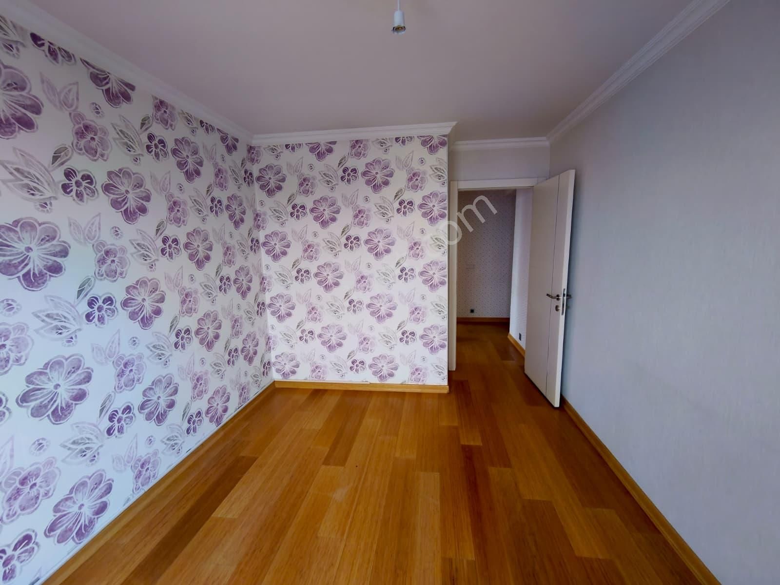 Şehrin En Merkezi Konumun Da Güvenlikli Site De 3+1 Daire Fırst - Görsel 27