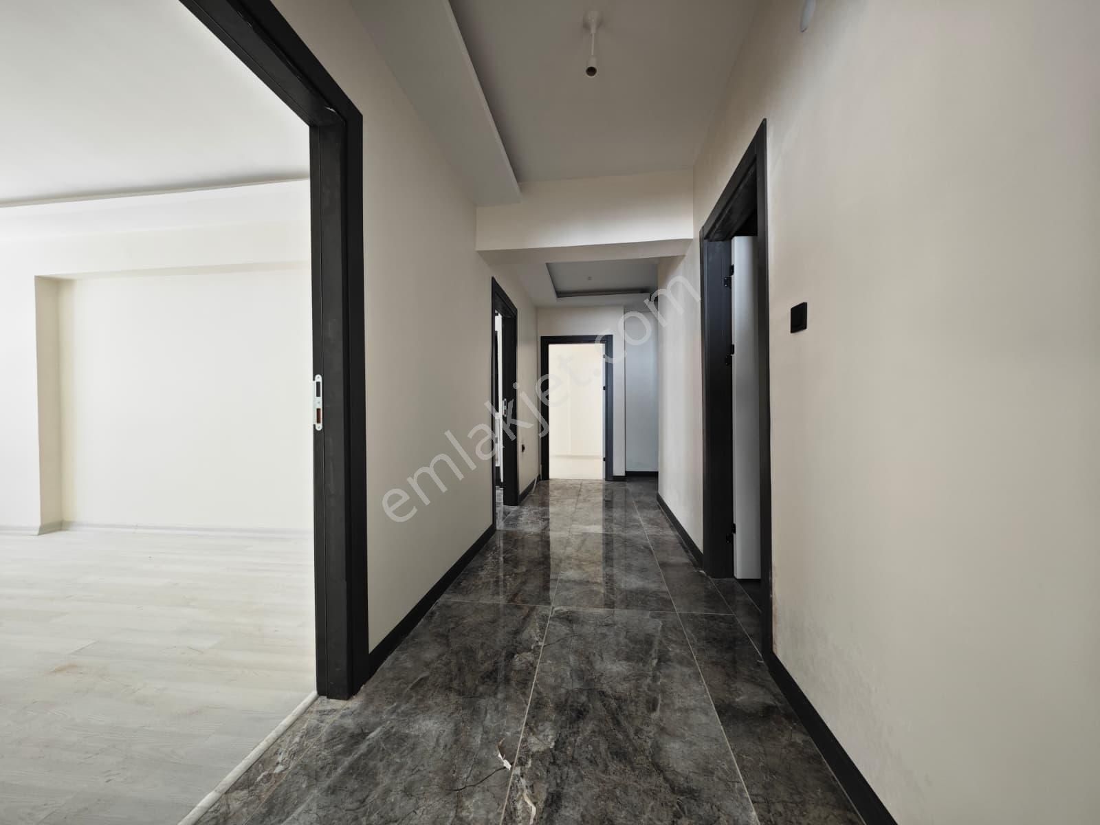 Bostancık'ta Sıfır Bina 3+1 Satılık Giriş Kat Daire !! - Görsel 19