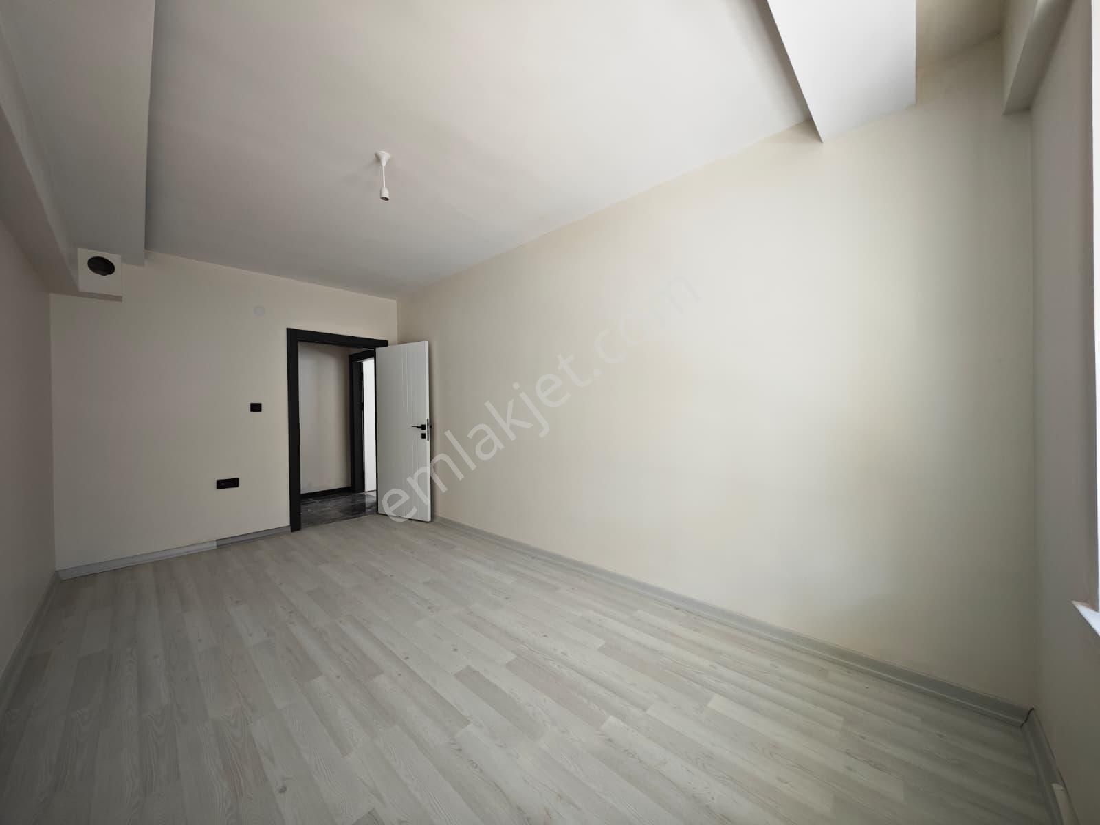 Bostancık'ta Sıfır Bina 3+1 Satılık Giriş Kat Daire !! - Görsel 13