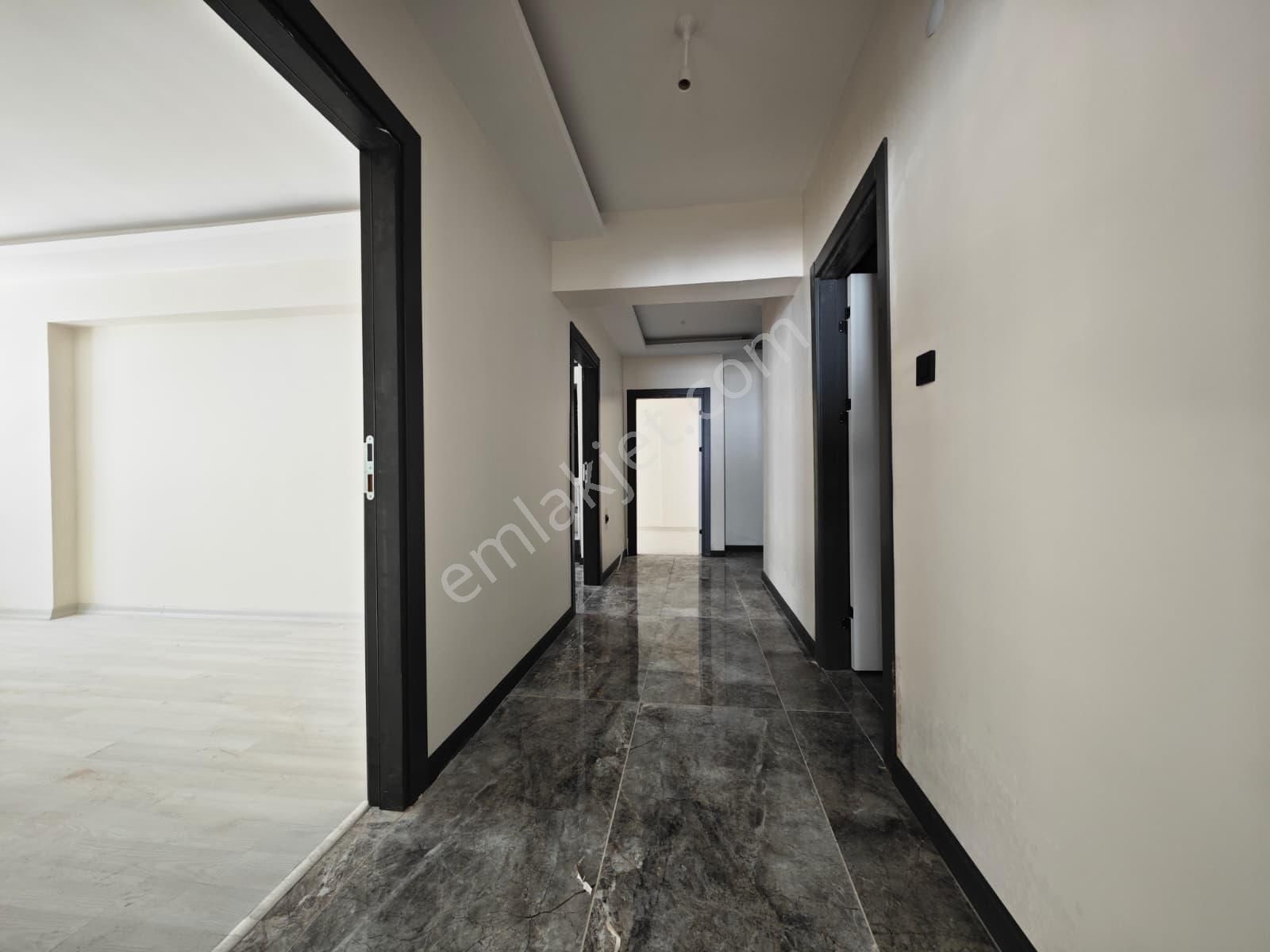 Bostancık'ta Sıfır Bina 3+1 Satılık Giriş Kat Daire !! - Görsel 20