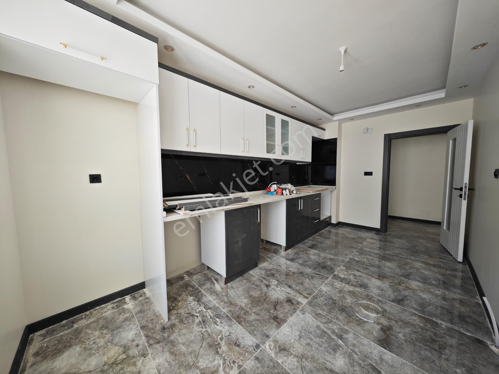 Bostancık'ta Sıfır Bina 3+1 Satılık Giriş Kat Daire !! - Görsel 3