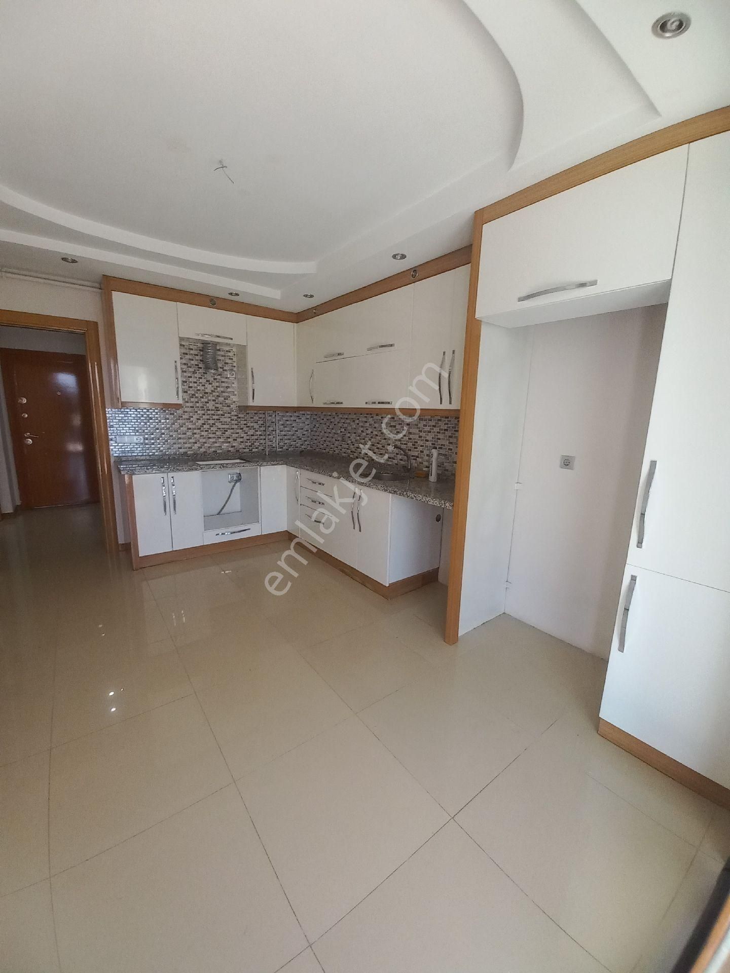 Denizli Merkezefendi Yenişafakta Kiralık 3+1 Arakat Daire - Görsel 3