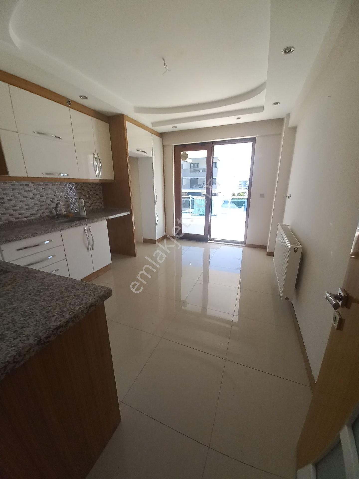 Denizli Merkezefendi Yenişafakta Kiralık 3+1 Arakat Daire - Görsel 4