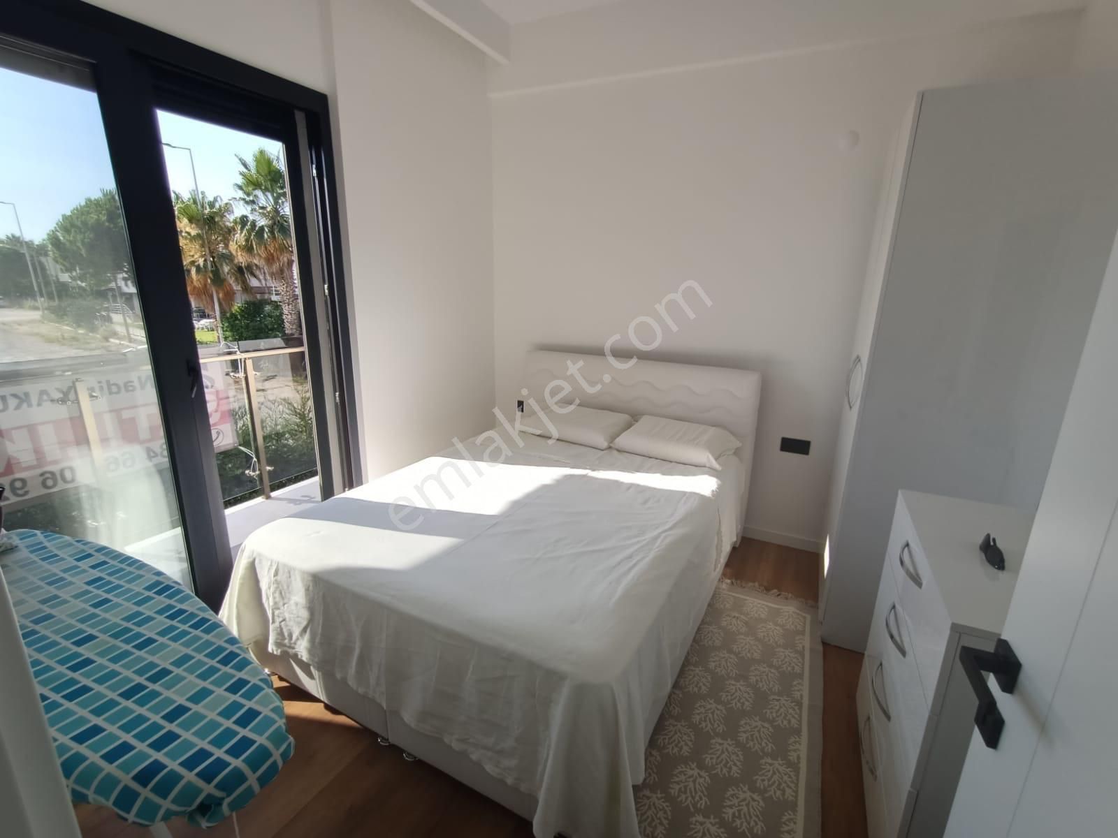 Kuşadası Davutlar Sahilinde 3+1 Tek Müstakil Havuzlu Sitede Köşe Villa - Görsel 27