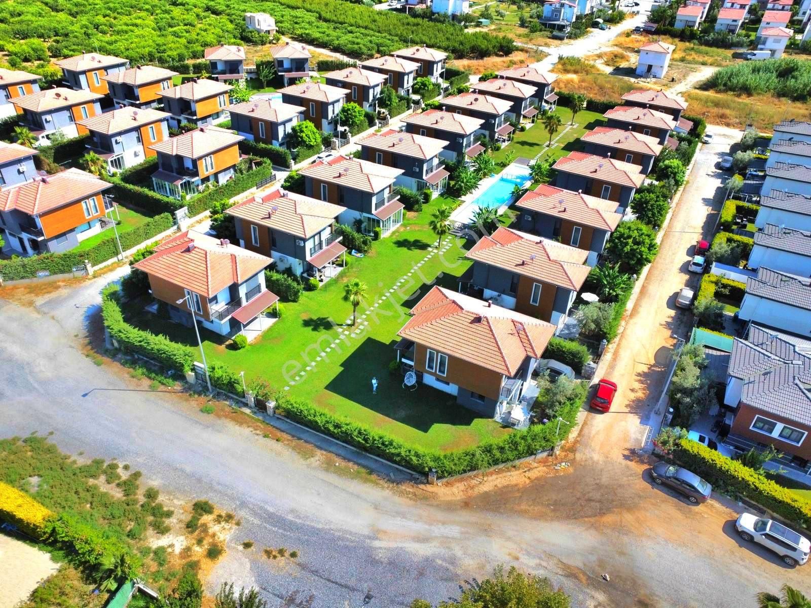 Kuşadası Davutlar Sahilinde 3+1 Tek Müstakil Havuzlu Sitede Köşe Villa - Görsel 6