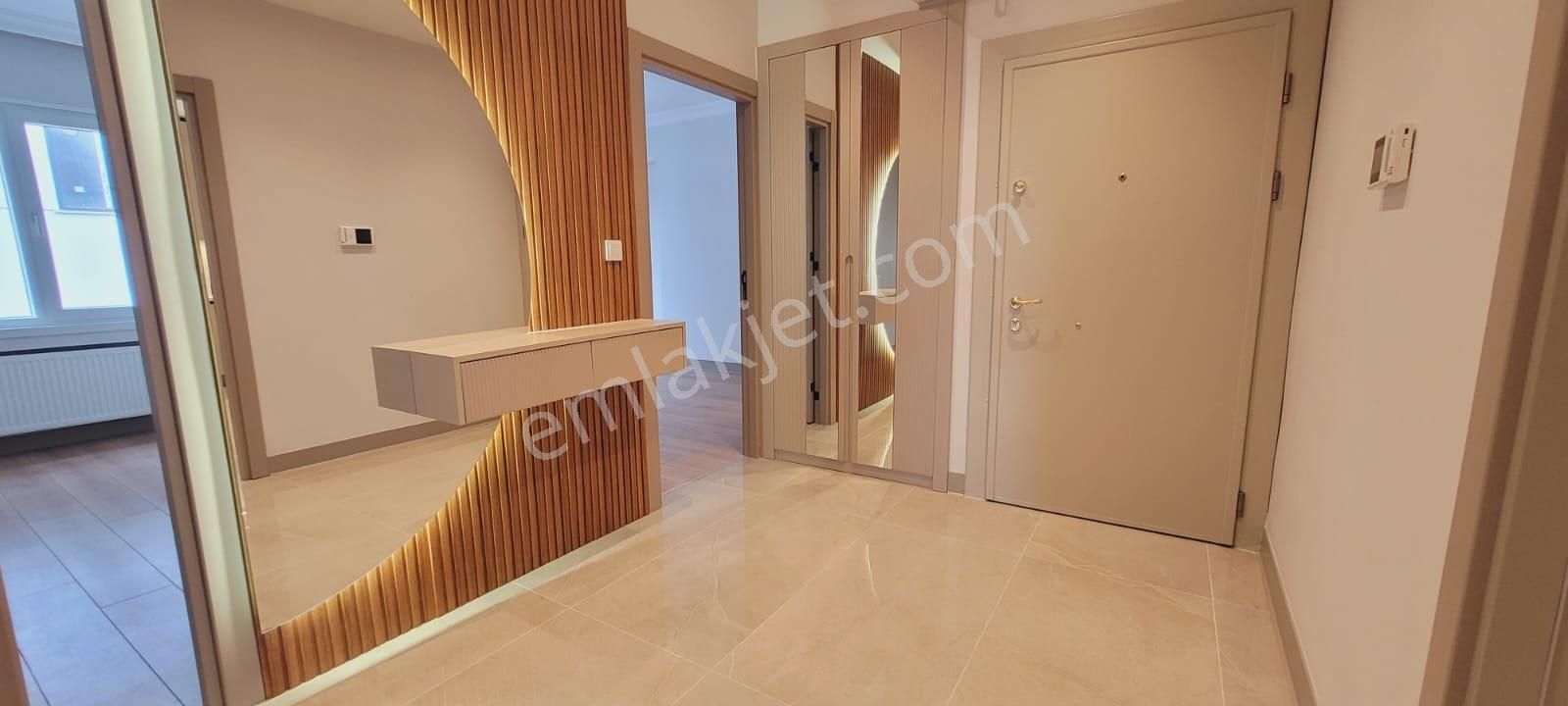 Şenesenevlerde İçi Tamamen Yenilenmiş Net 115m2 3+1 - Görsel 7