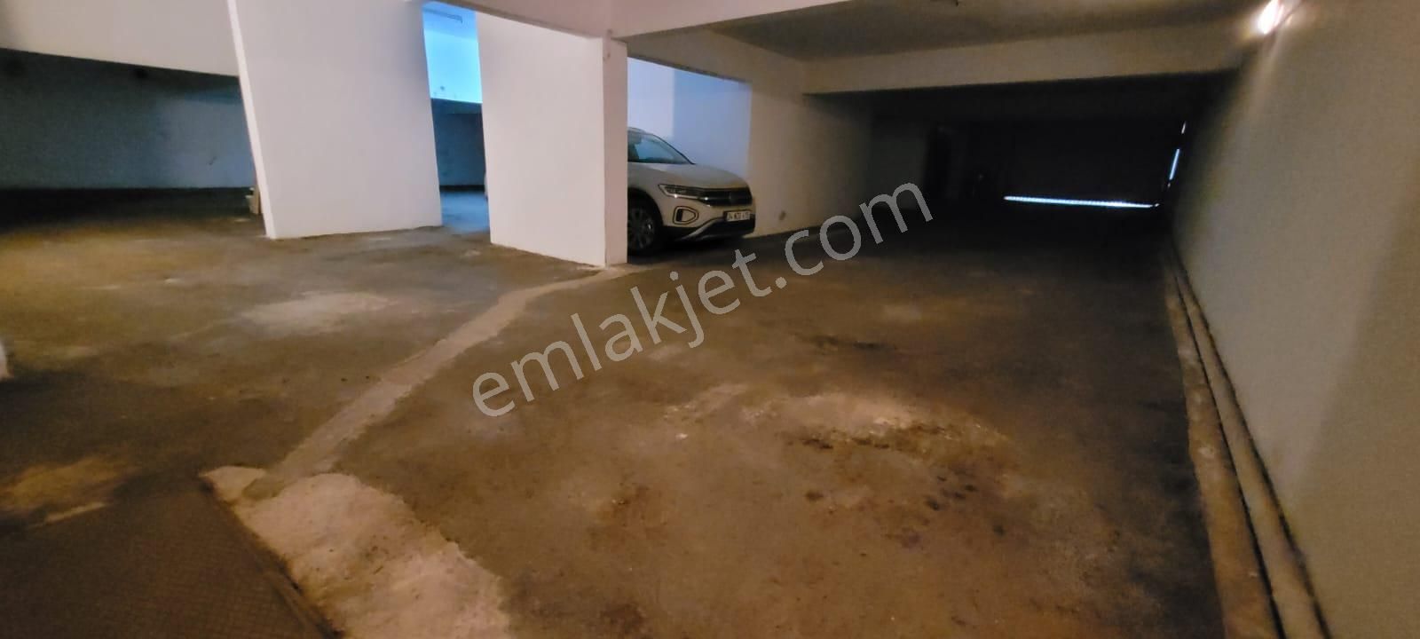 Şenesenevlerde İçi Tamamen Yenilenmiş Net 115m2 3+1 - Görsel 27