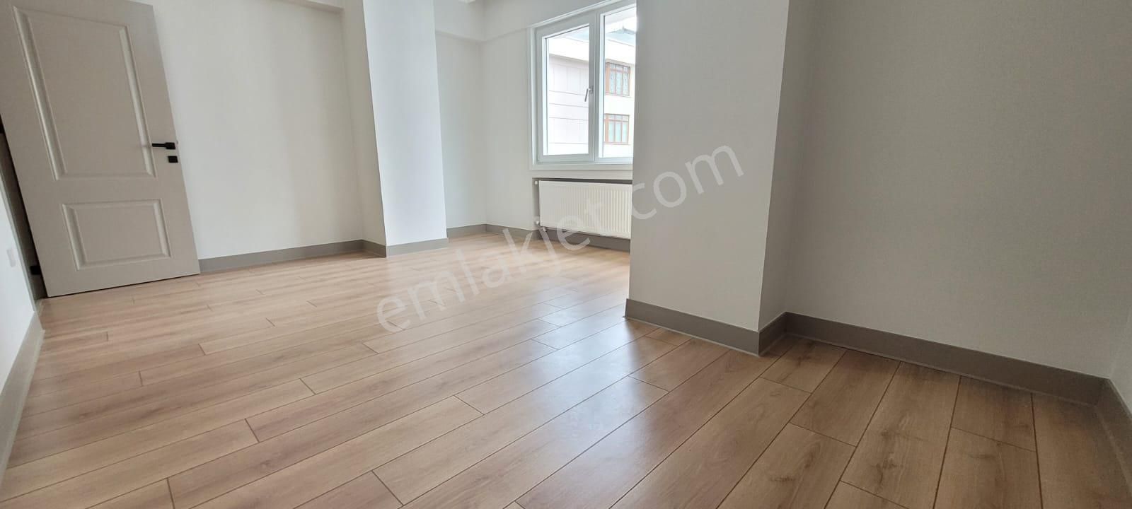 Şenesenevlerde İçi Tamamen Yenilenmiş Net 115m2 3+1 - Görsel 4