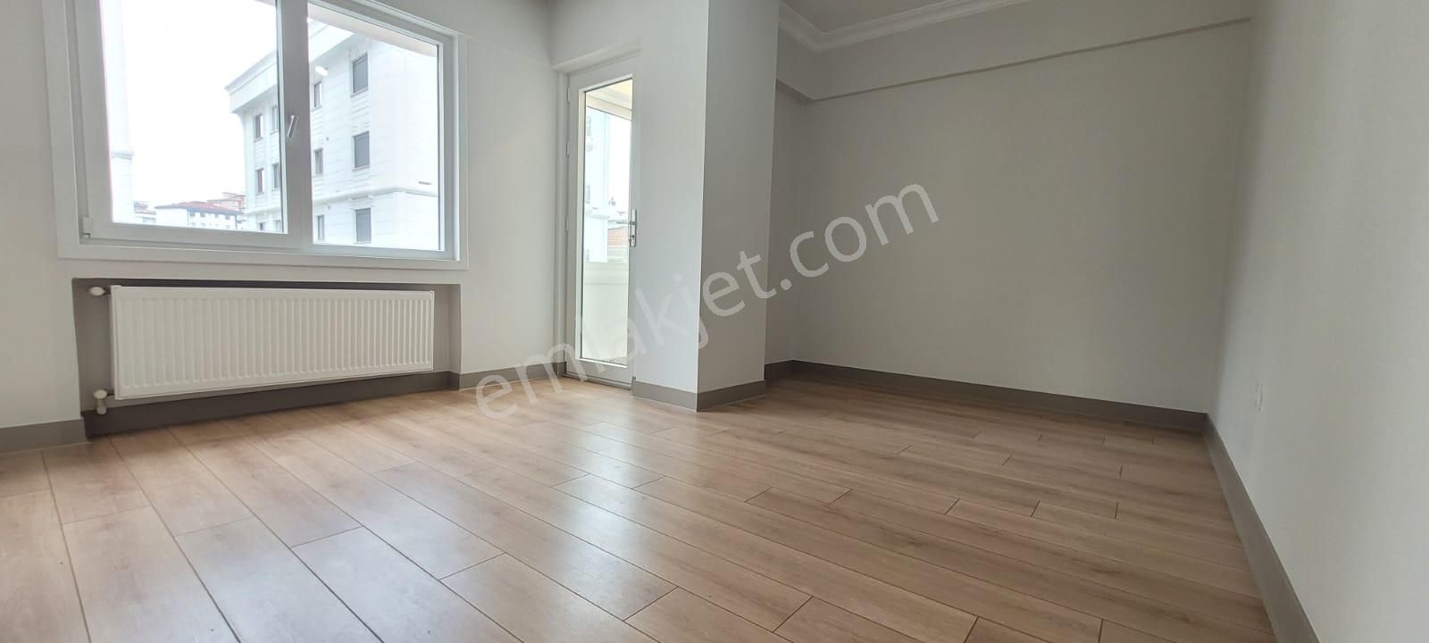 Şenesenevlerde İçi Tamamen Yenilenmiş Net 115m2 3+1 - Görsel 2