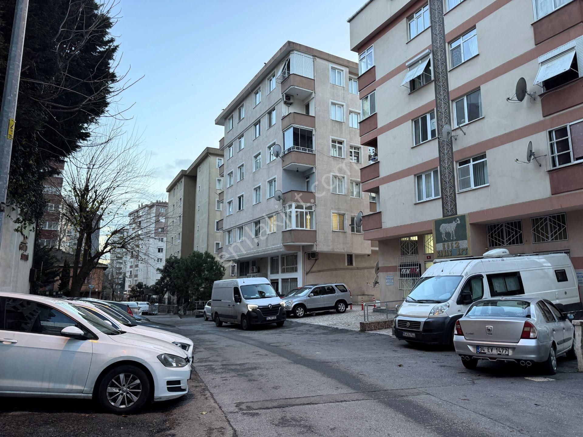 Merdivenköy’de Merkezi Konumda Satılık 3+1 Daire - Görsel 2