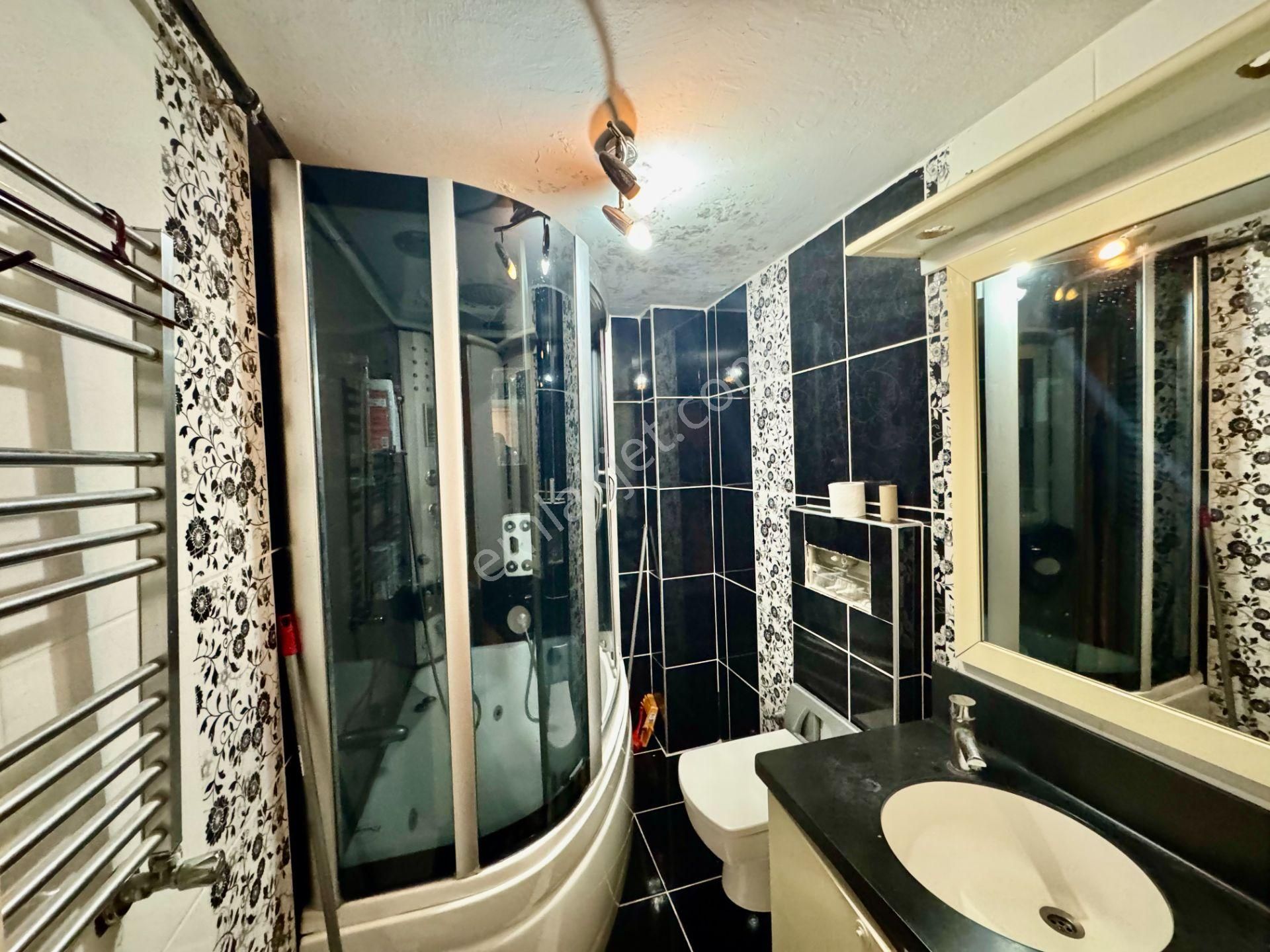 Merdivenköy’de Merkezi Konumda Satılık 3+1 Daire - Görsel 22