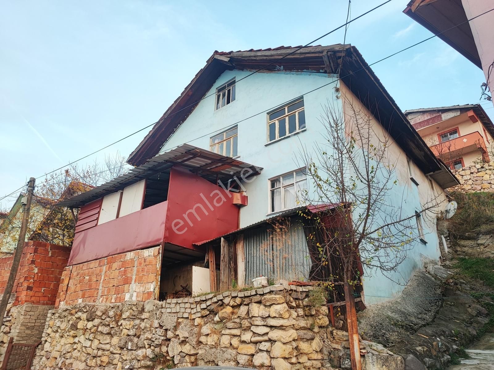 Kastamonu Emlak Gayrimenkul Satılık Manzaralı 3 Kat Müstakil Ev