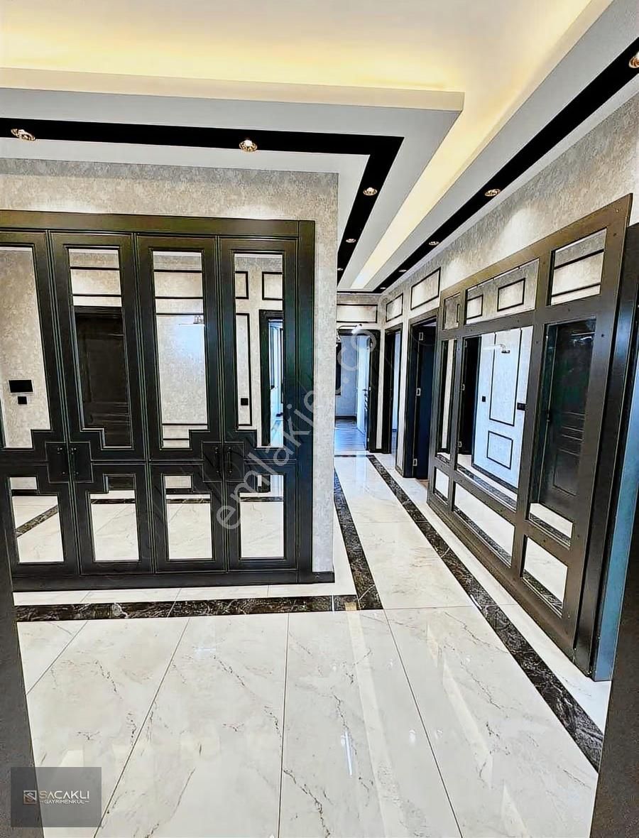 Karaköprünün En Merkezi Konumunda Sıfır Ara Kat Dairemiz - Görsel 11