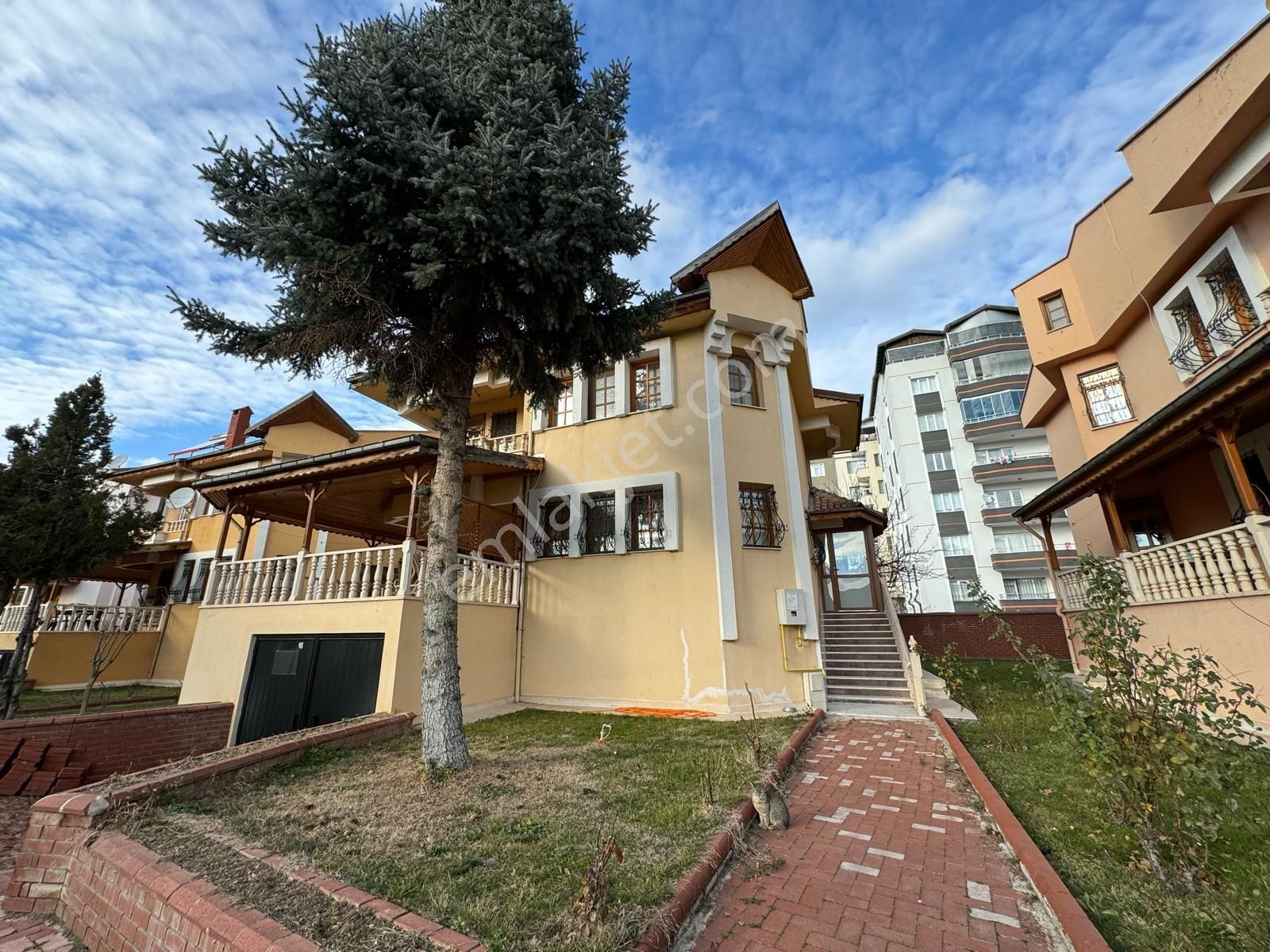 Dedeman Otel Yanında 6 Oda 1 Oturma Odası 1 Salon 1 Mutfak