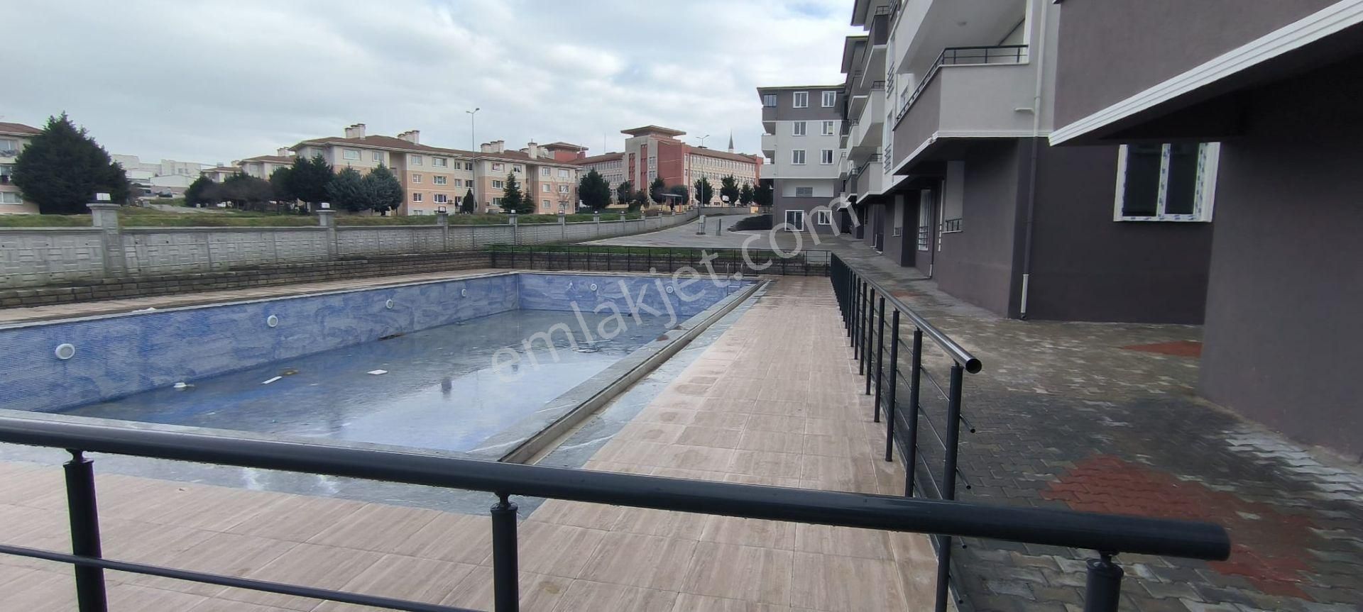 Tekirdağ Süleymanpaşa Karadeniz Mah Havuzlu Site İçerisinde Kiralık Sıfır Daire - Görsel 4