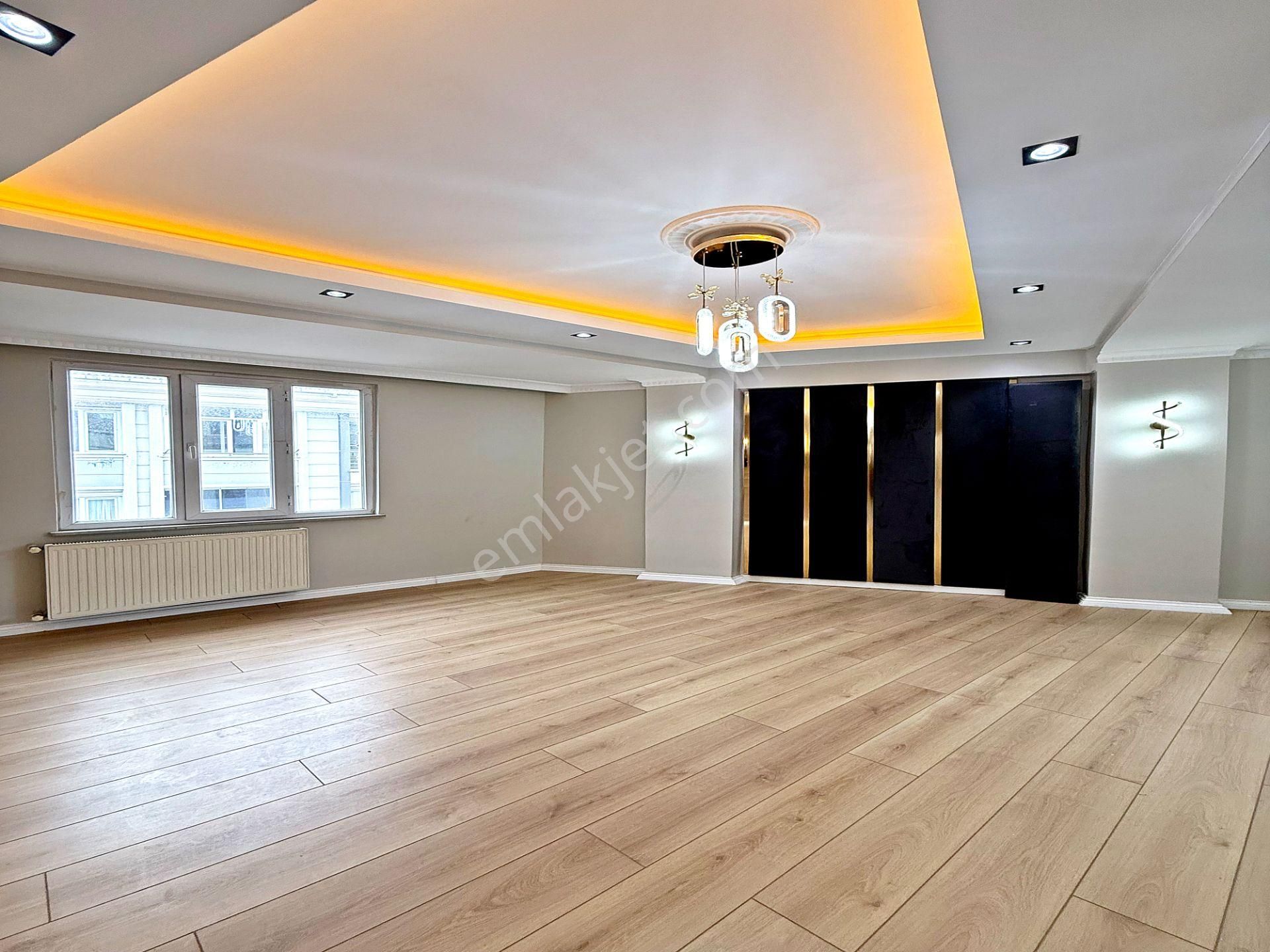 Sultaniye Mahallesinde Lüks Dekorlu Asansörlü Binada 2+1 Ara Kat - Görsel 10