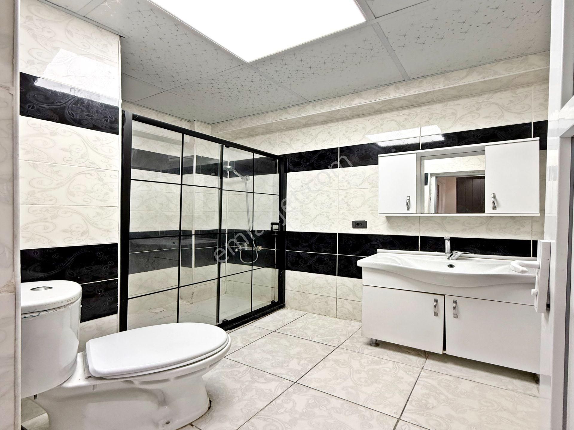 Sultaniye Mahallesinde Lüks Dekorlu Asansörlü Binada 2+1 Ara Kat - Görsel 21