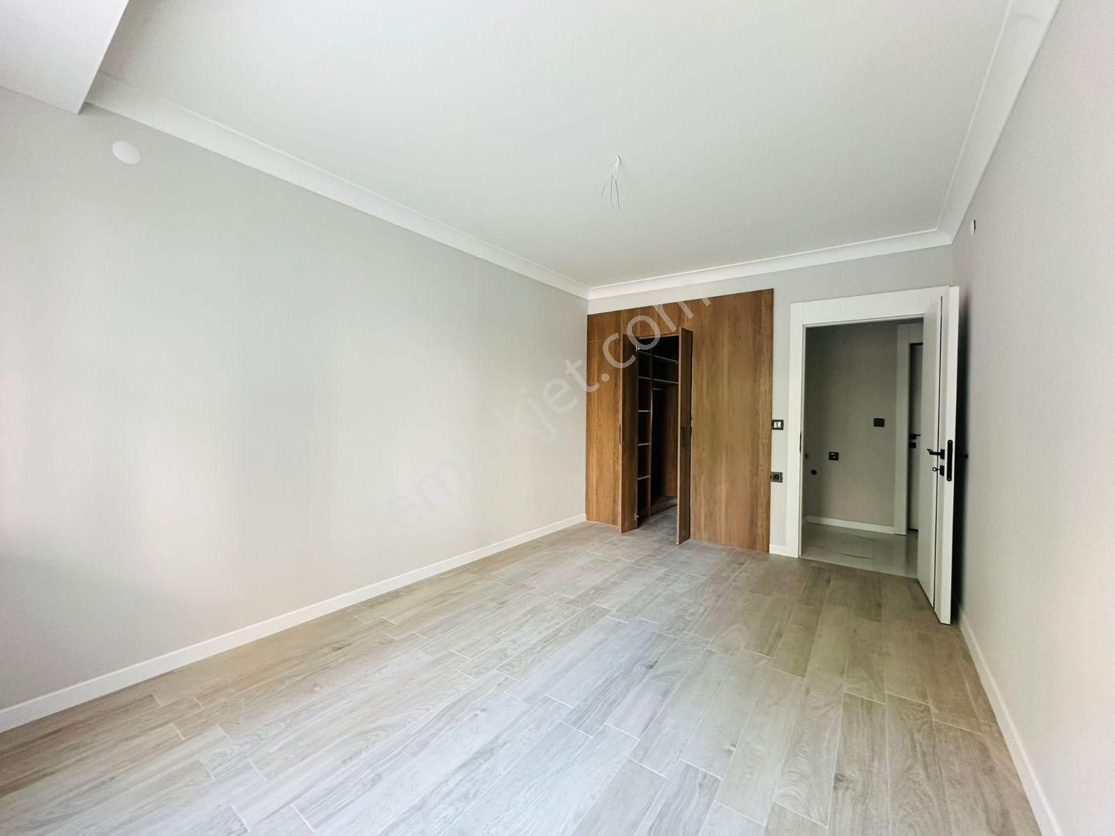 Karapürçek'te Uçaklı Park Yakını Yerden Isıtmalı Ultra Lüks Yapılı 3+1 Satılık Sıfır Daire !! - Görsel 16