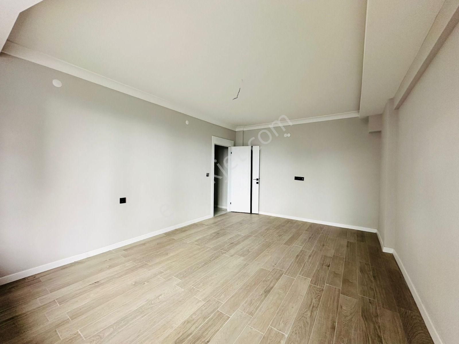 Karapürçek'te Uçaklı Park Yakını Yerden Isıtmalı Ultra Lüks Yapılı 3+1 Satılık Sıfır Daire !! - Görsel 10