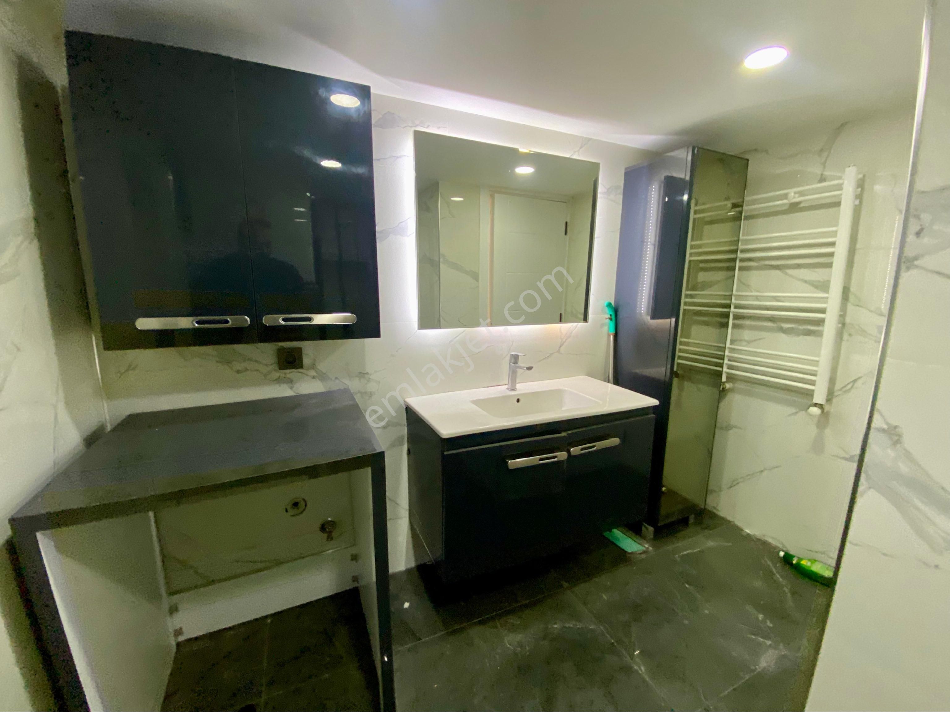 Hastahane Ve Ptt Yanı Cd. Üzeri Ara Kat Köşe Lüx 3+1 Daire - Görsel 24