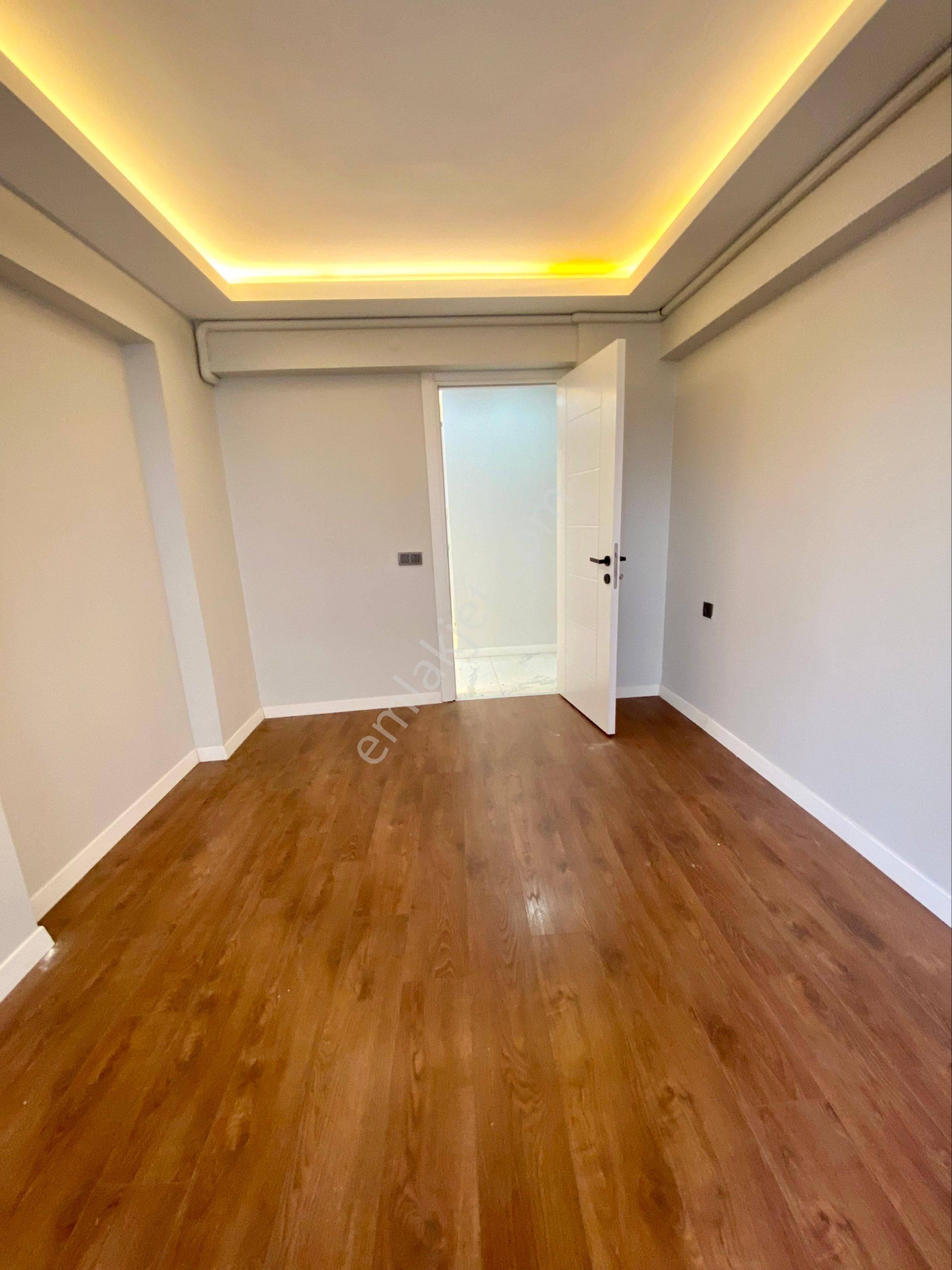 Hastahane Ve Ptt Yanı Cd. Üzeri Ara Kat Köşe Lüx 3+1 Daire - Görsel 32