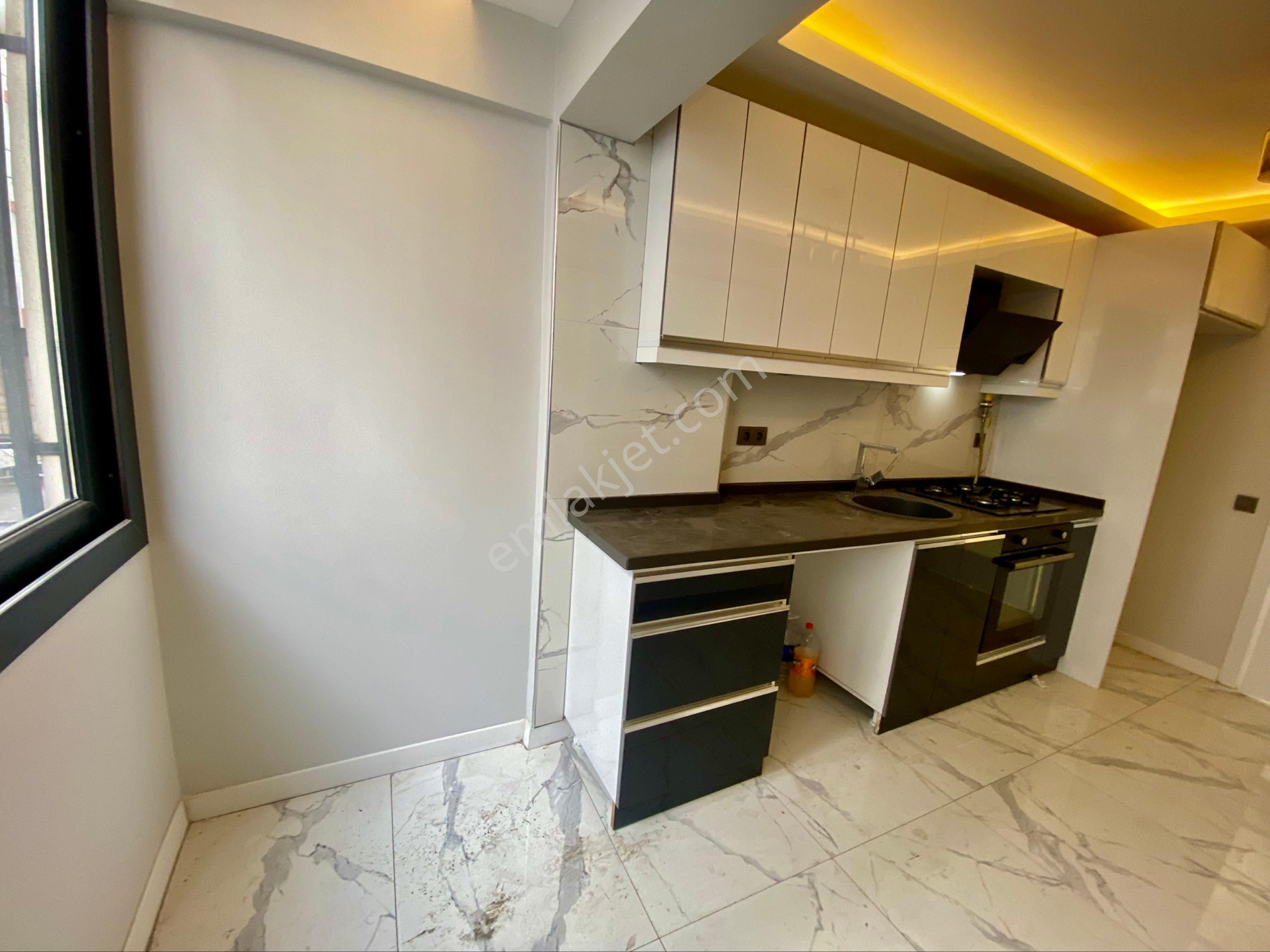 Hastahane Ve Ptt Yanı Cd. Üzeri Ara Kat Köşe Lüx 3+1 Daire - Görsel 4