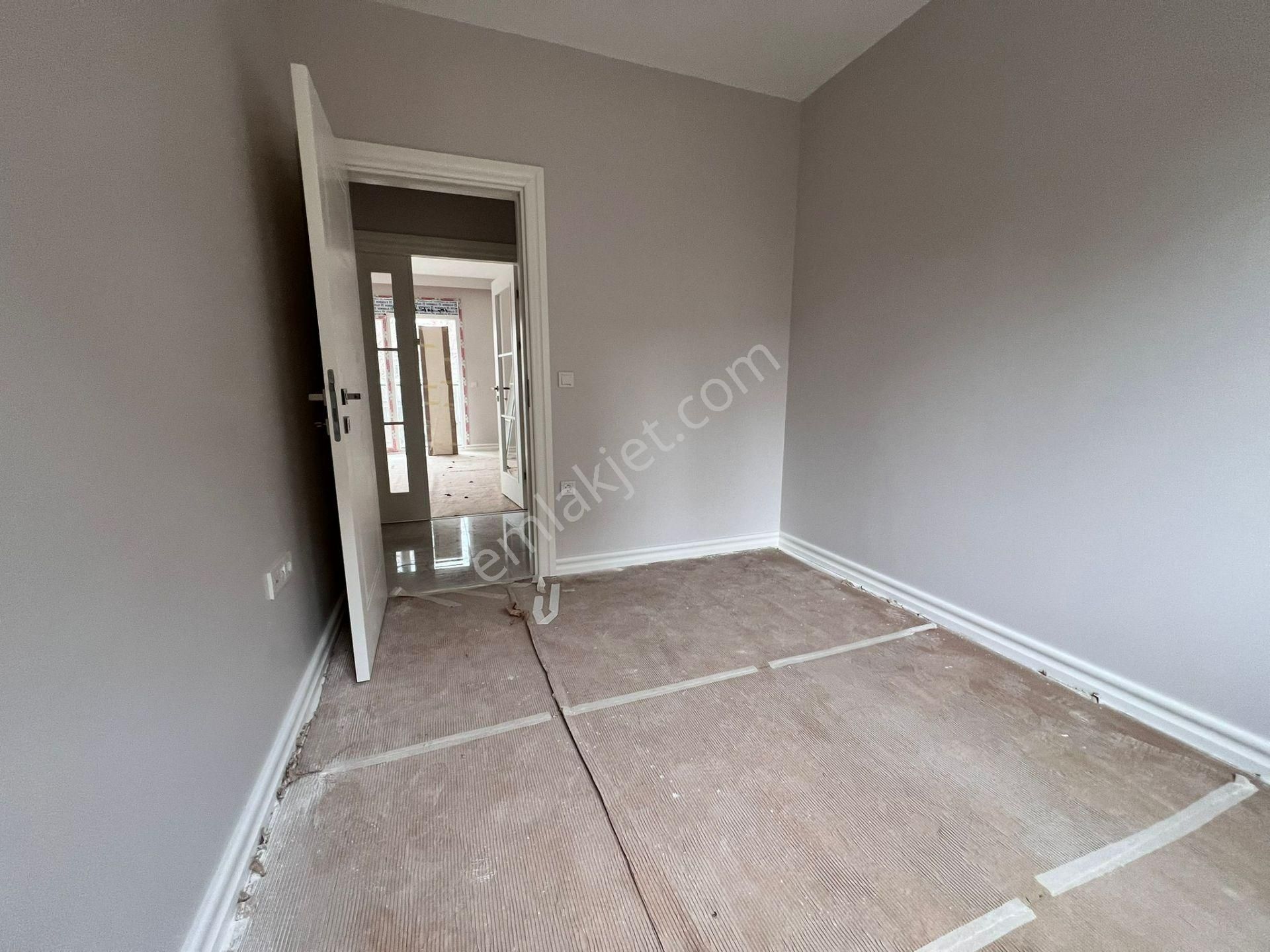 Erenköy'de Sıfır Yeni Binada Ebeveyn Banyolu Balkonlu Net 100m2 3+1 - Görsel 31