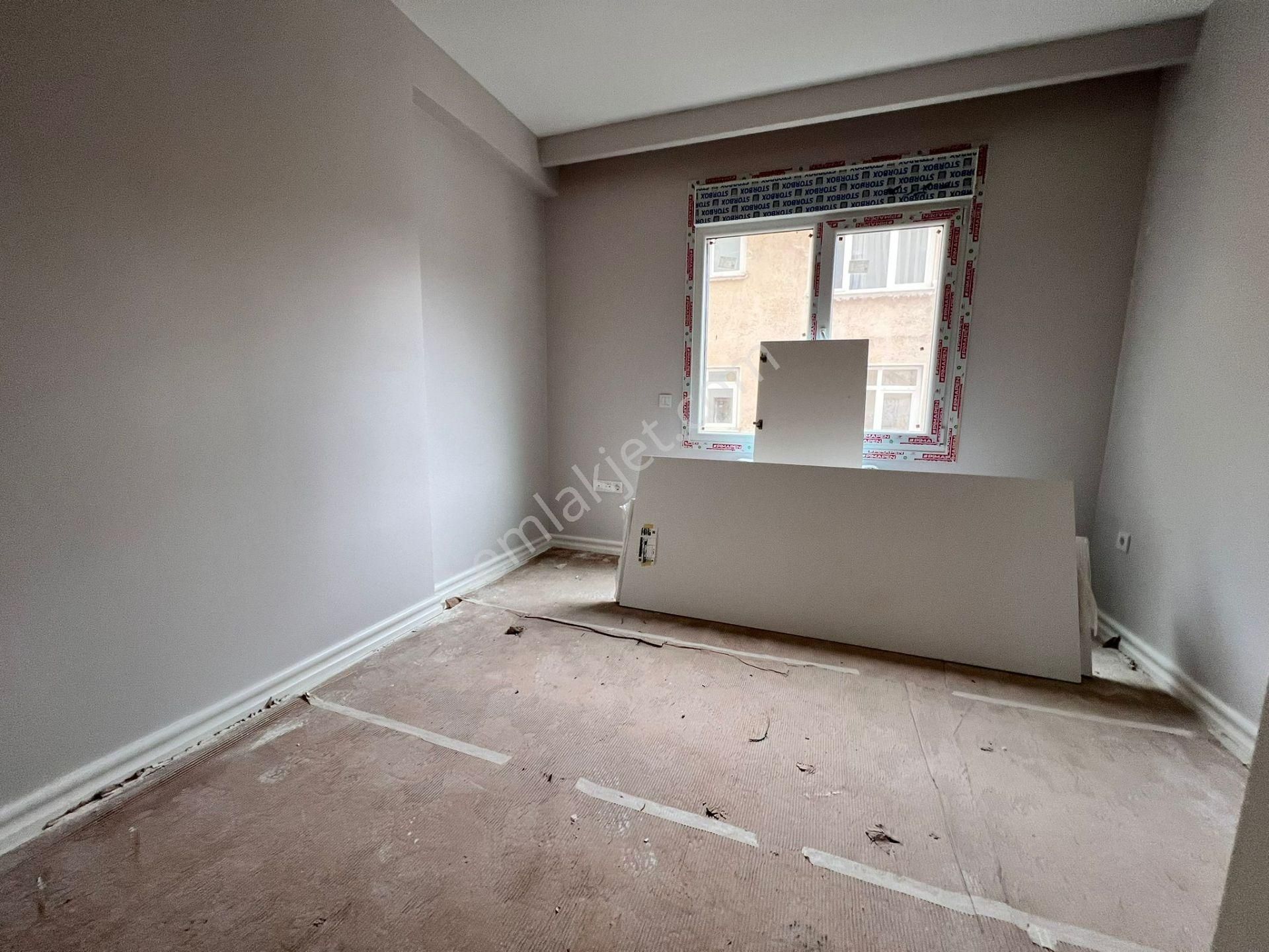 Erenköy'de Sıfır Yeni Binada Ebeveyn Banyolu Balkonlu Net 100m2 3+1 - Görsel 24