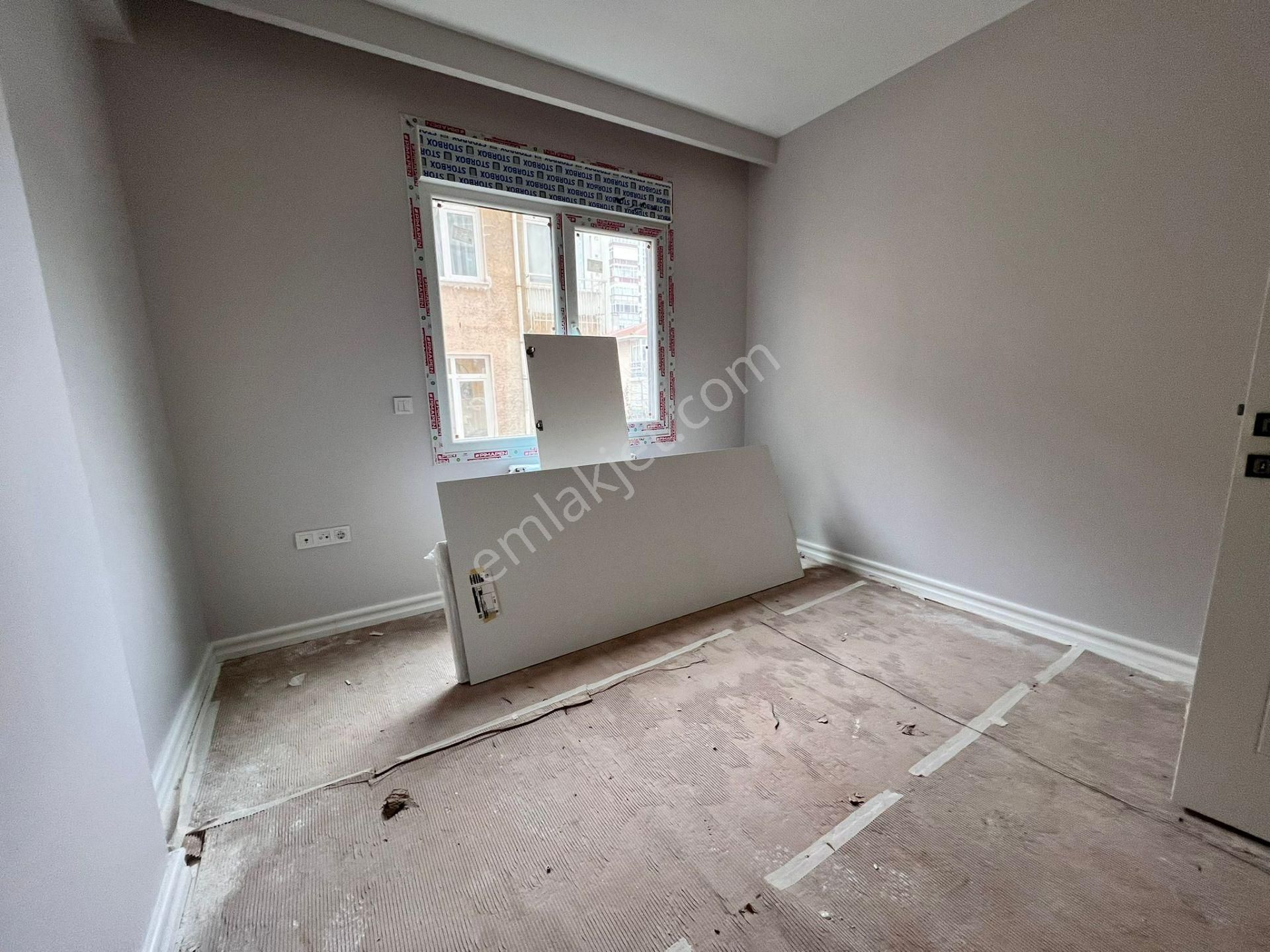 Erenköy'de Sıfır Yeni Binada Ebeveyn Banyolu Balkonlu Net 100m2 3+1 - Görsel 25