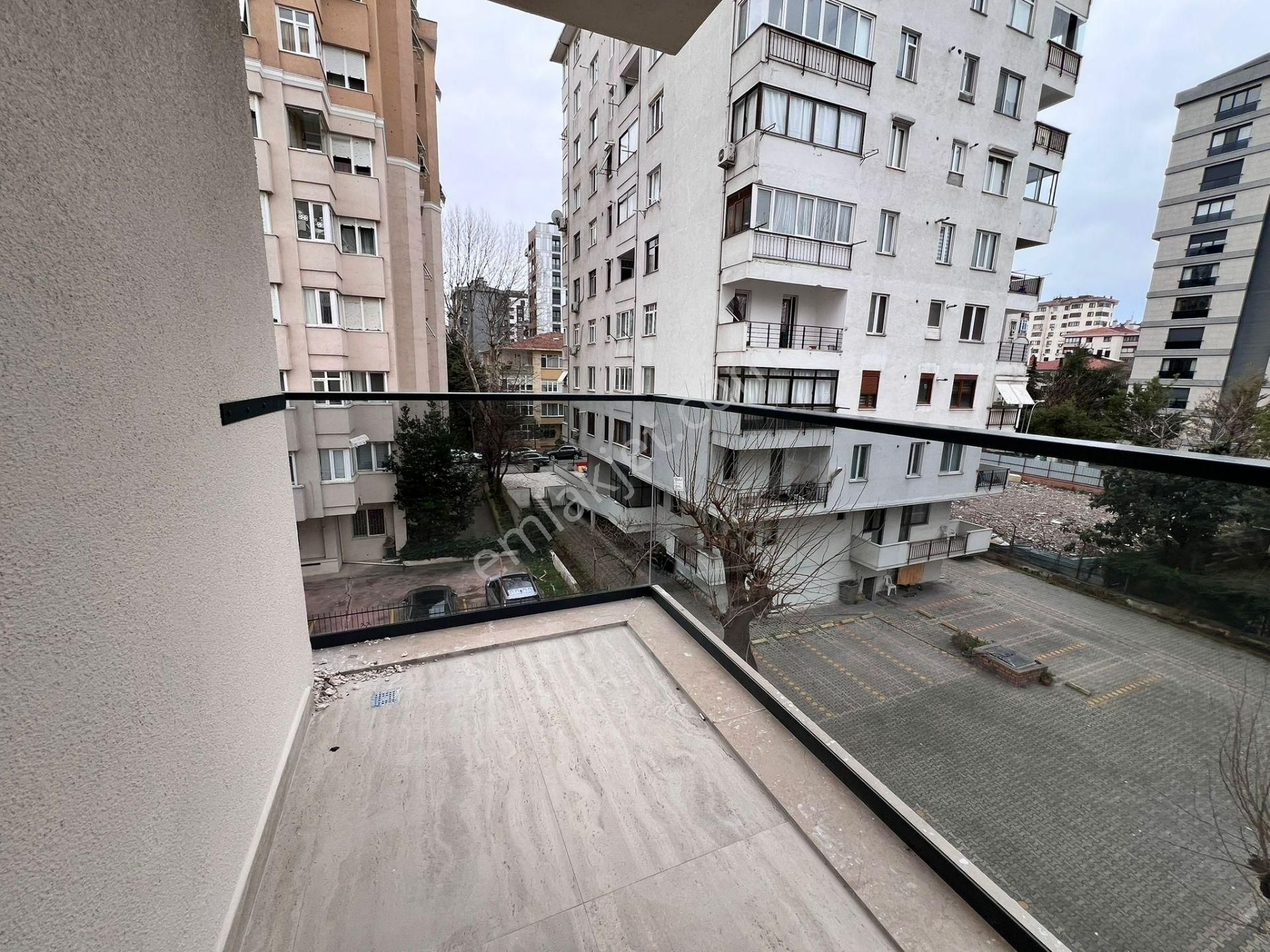 Erenköy'de Sıfır Yeni Binada Ebeveyn Banyolu Balkonlu Net 100m2 3+1 - Görsel 7