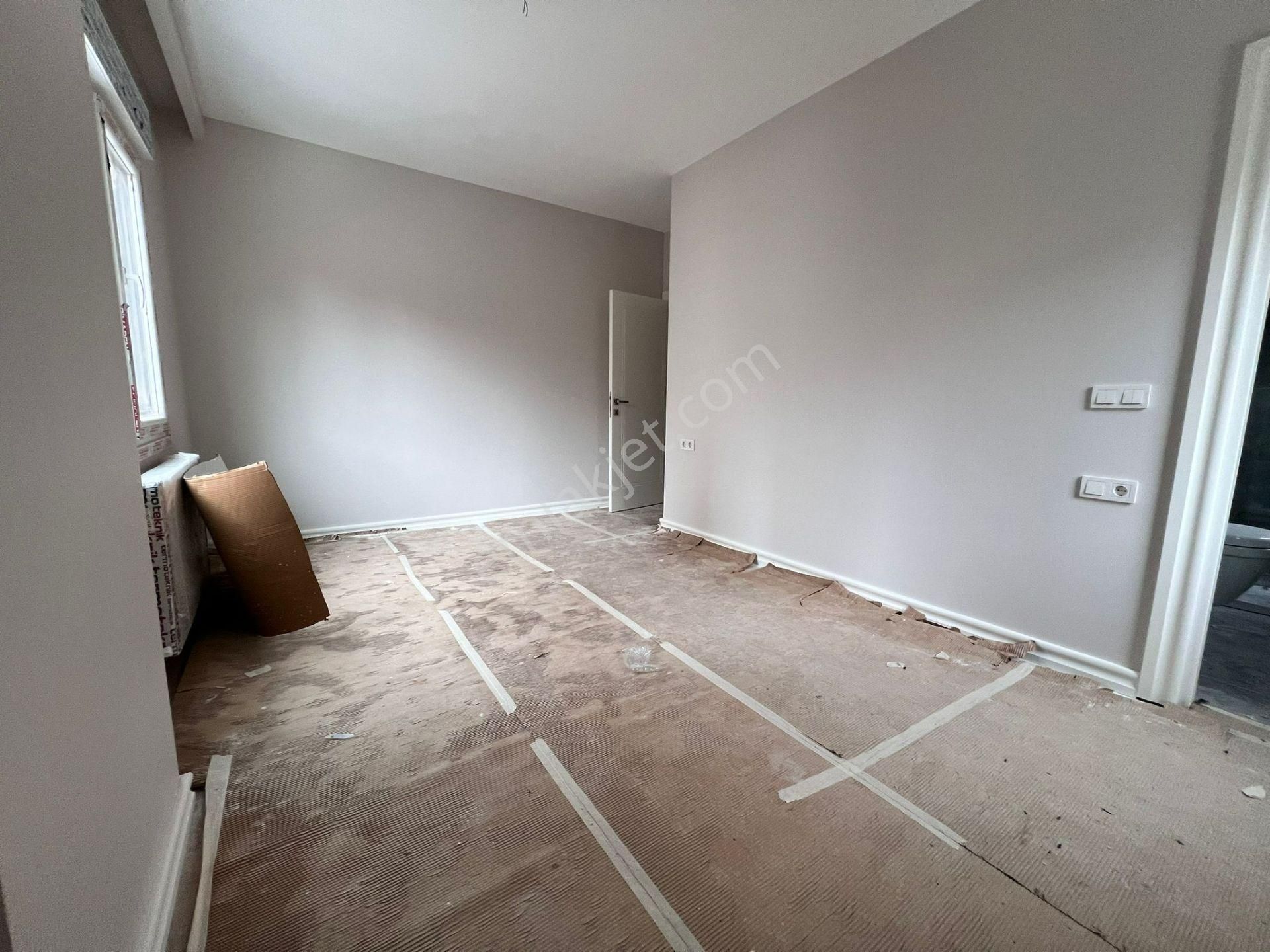 Erenköy'de Sıfır Yeni Binada Ebeveyn Banyolu Balkonlu Net 100m2 3+1 - Görsel 18