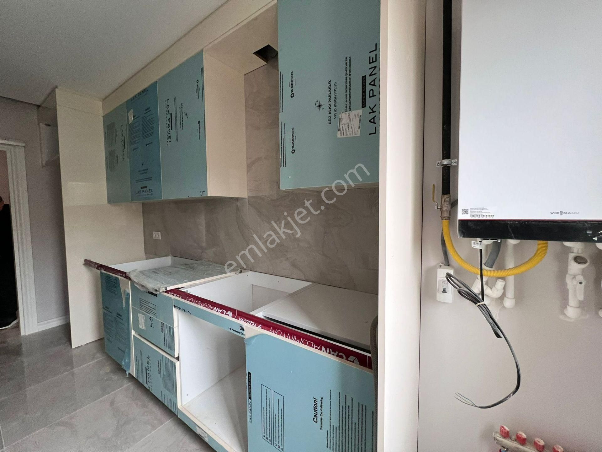 Erenköy'de Sıfır Yeni Binada Ebeveyn Banyolu Balkonlu Net 100m2 3+1 - Görsel 10