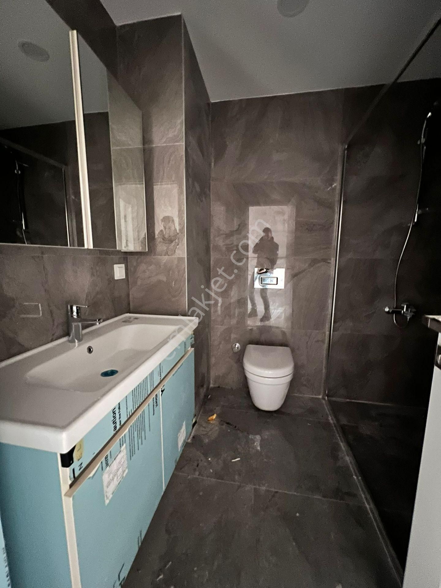 Erenköy'de Sıfır Yeni Binada Ebeveyn Banyolu Balkonlu Net 100m2 3+1 - Görsel 26