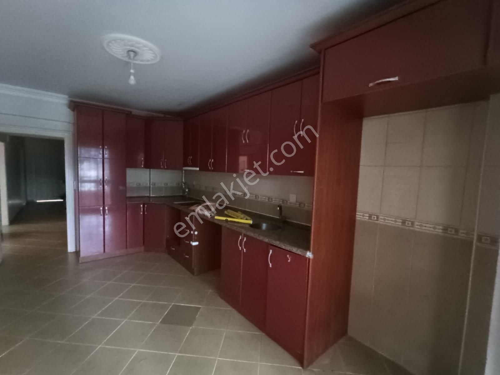 Satılık 3+1 Lüks Daire Uşak Merkez Cumhuriyet Mahallesi