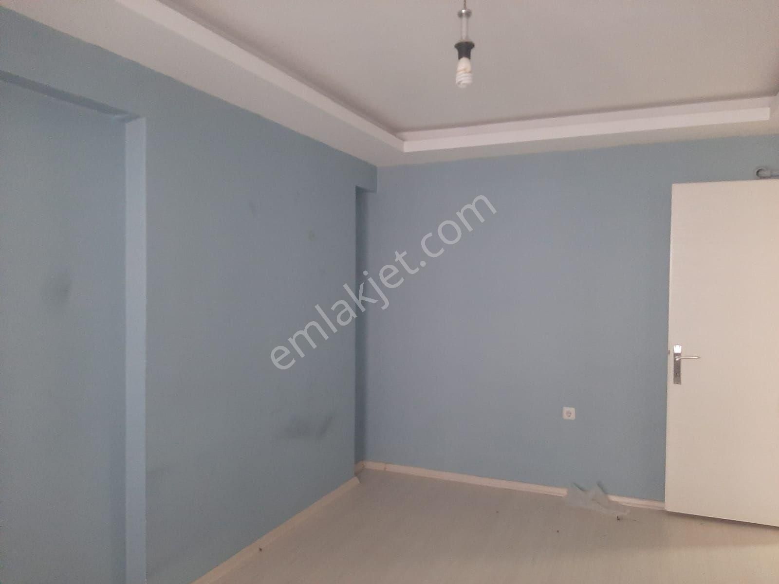Fem Emlak'tan Emirsultan Zeyniler Cad.altında 90 M2 Kombili Ferah Daire - Görsel 5