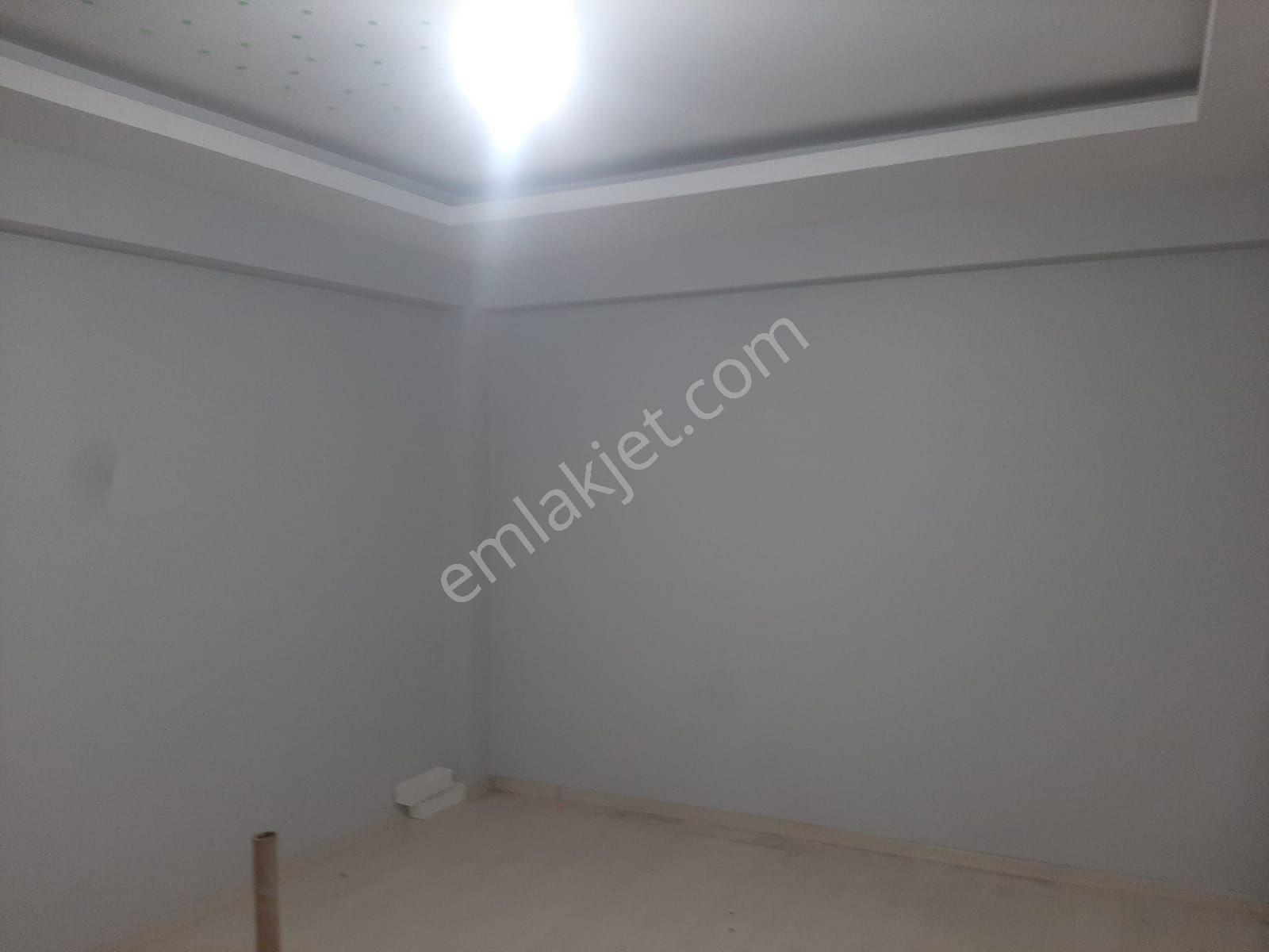 Fem Emlak'tan Emirsultan Zeyniler Cad.altında 90 M2 Kombili Ferah Daire - Görsel 4